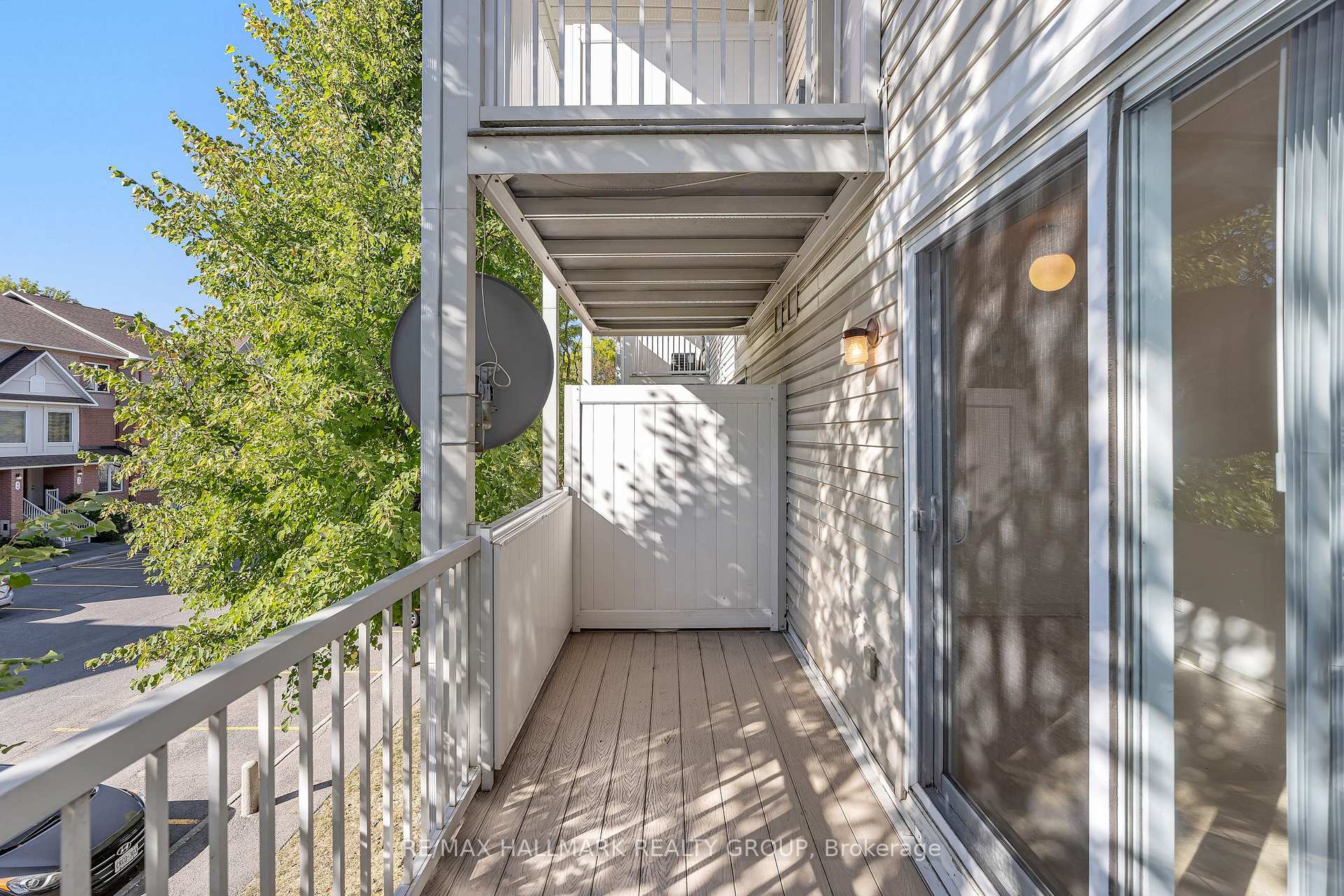 Photo 9 of 62 Lakepointe Drive, Ottawa, Avalon East — HOMEH