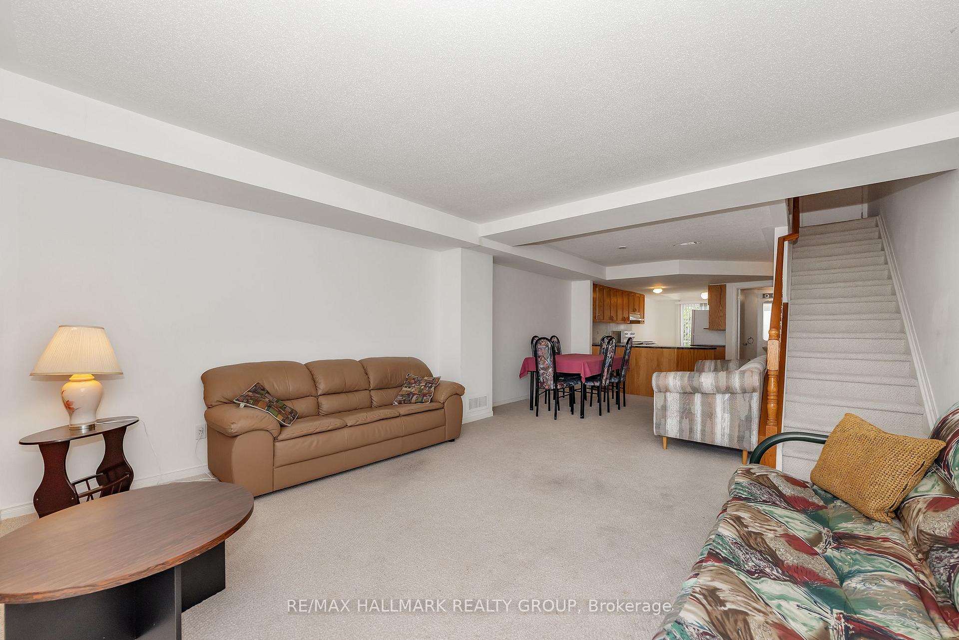 Photo 10 of 62 Lakepointe Drive, Ottawa, Avalon East — HOMEH