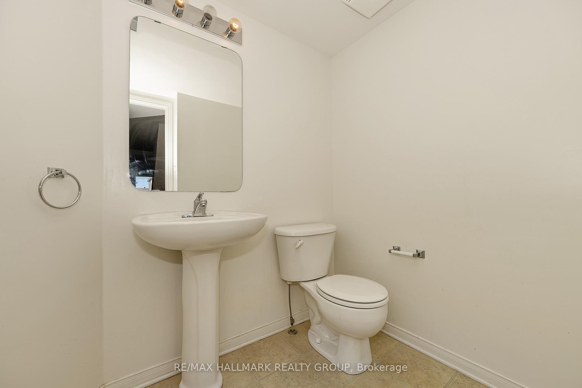 Photo 14 of 62 Lakepointe Drive, Ottawa, Avalon East — HOMEH