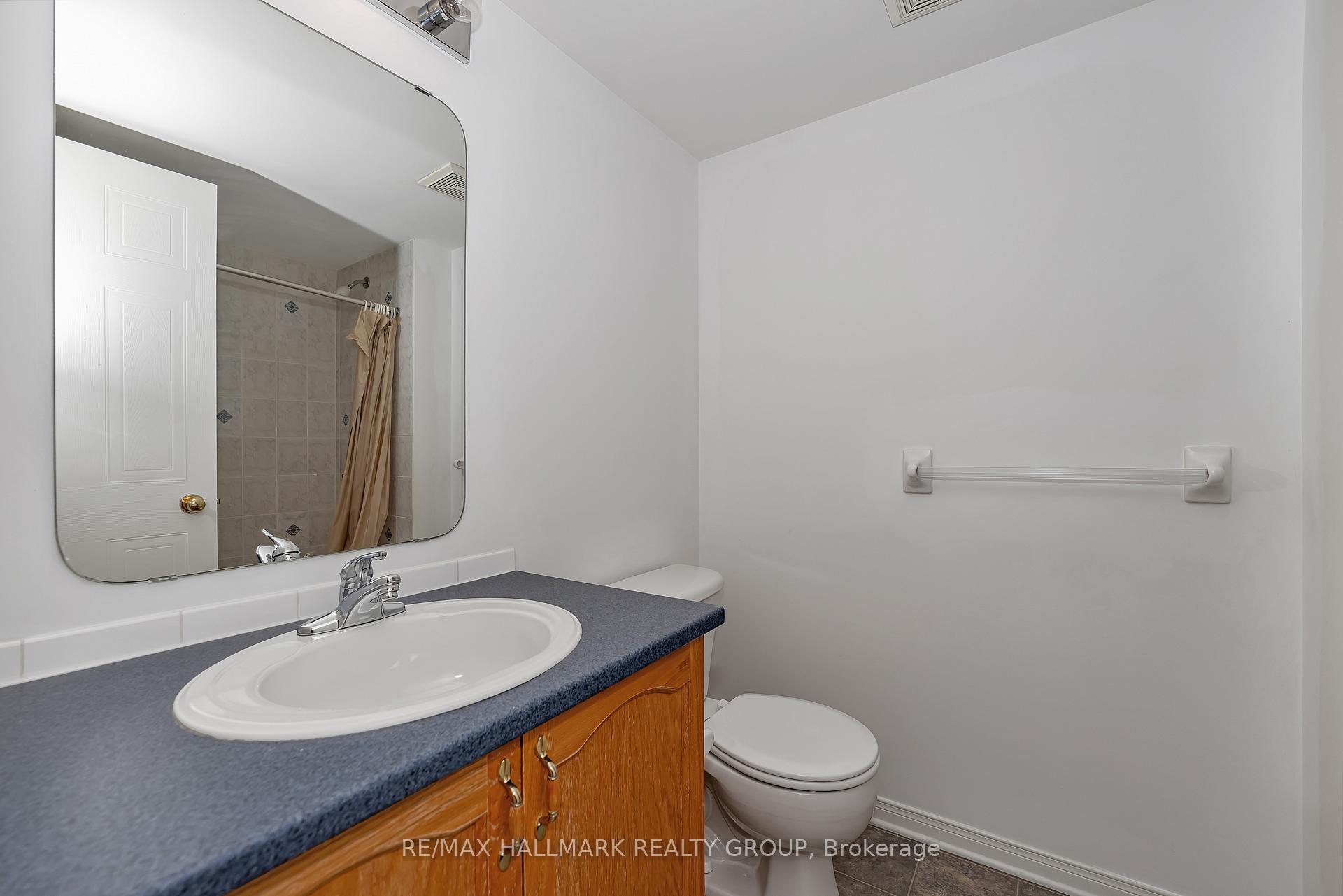 Photo 19 of 62 Lakepointe Drive, Ottawa, Avalon East — HOMEH