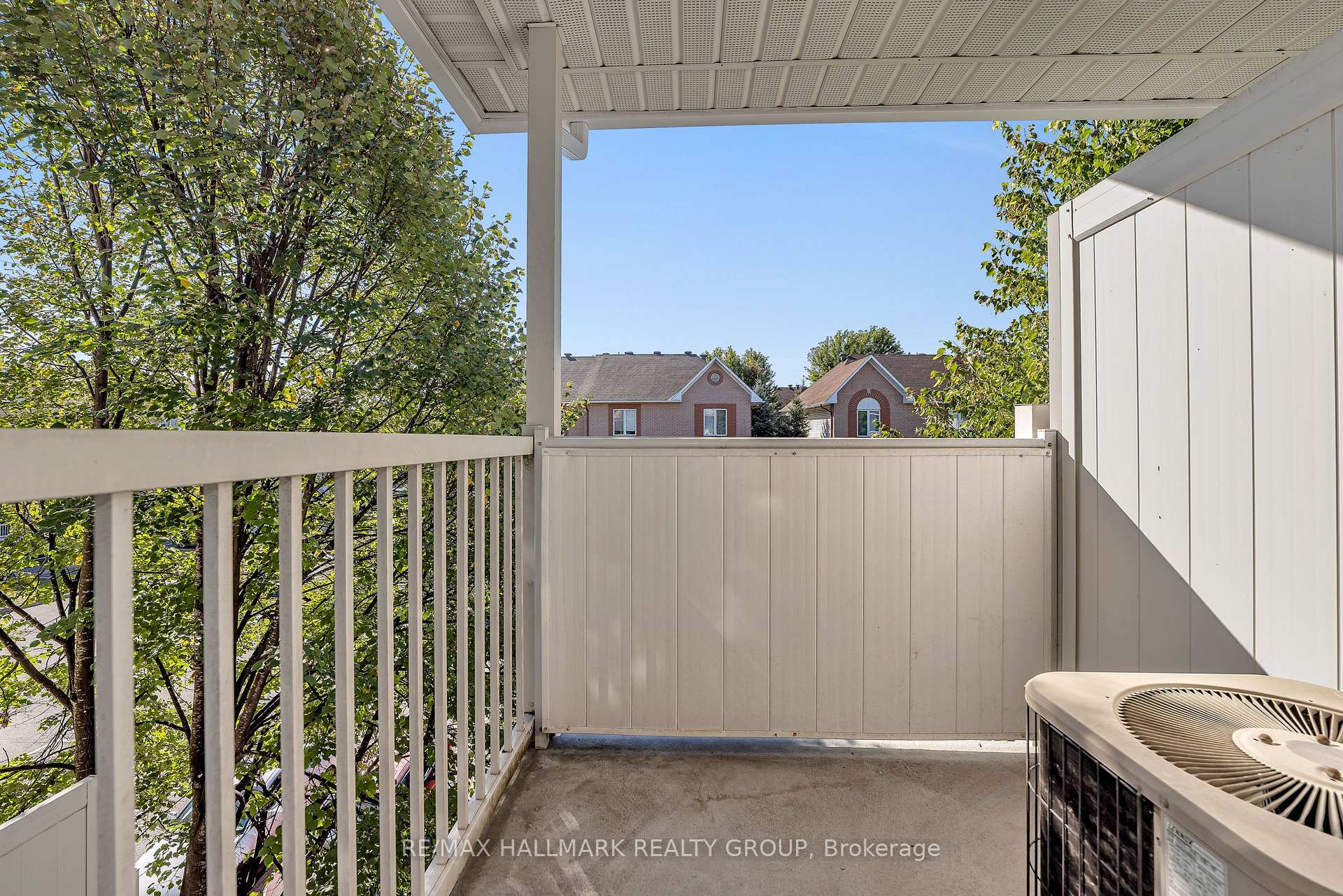 Photo 23 of 62 Lakepointe Drive, Ottawa, Avalon East — HOMEH