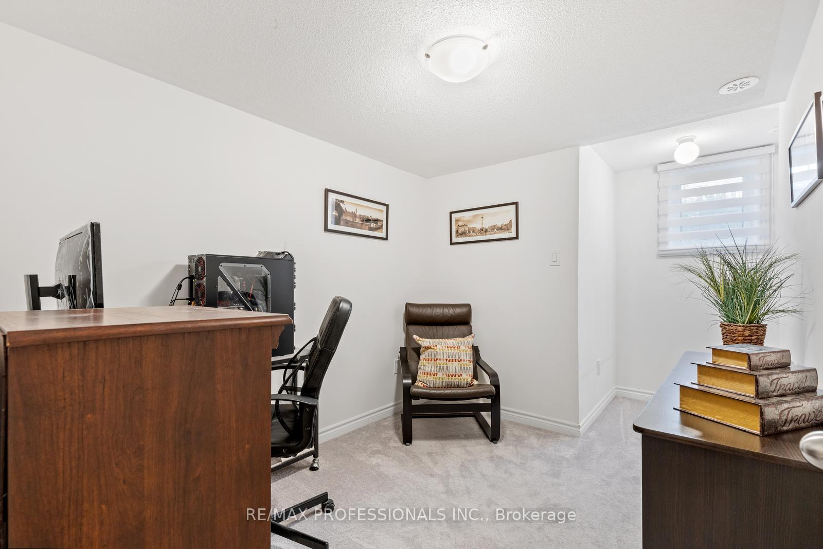 Photo 9 of 1767 Rex Heath Drive, Pickering, Duffin Heights — HOMEH