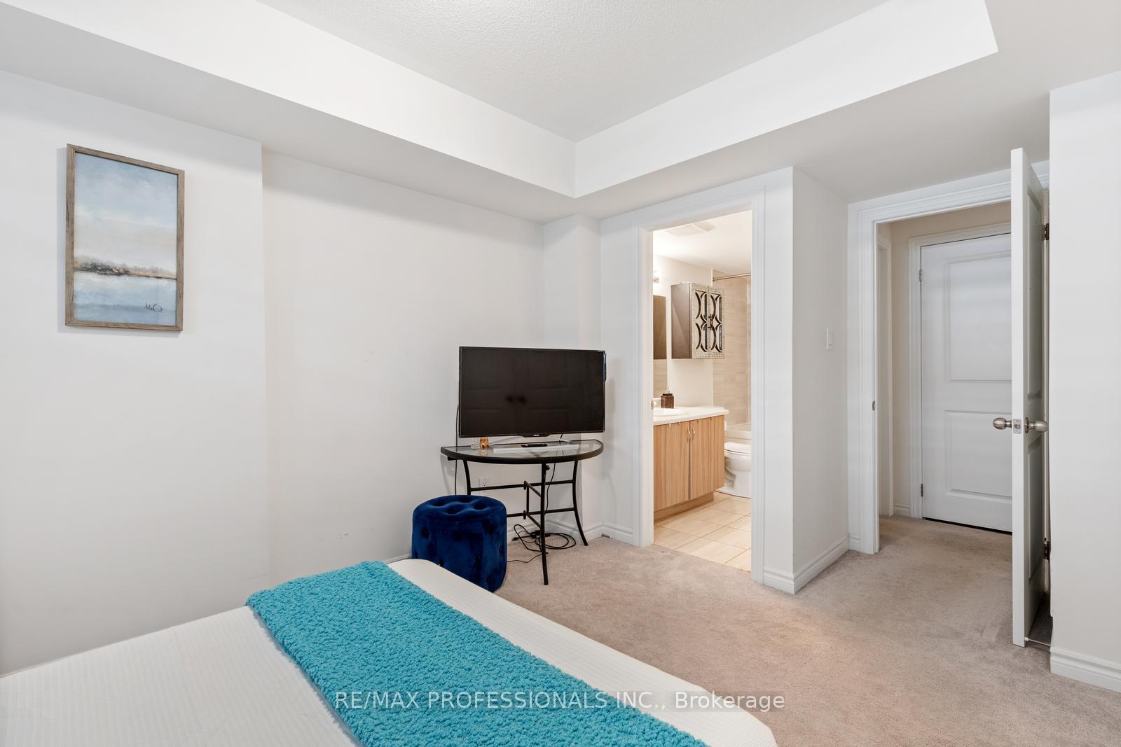 Photo 11 of 1767 Rex Heath Drive, Pickering, Duffin Heights — HOMEH