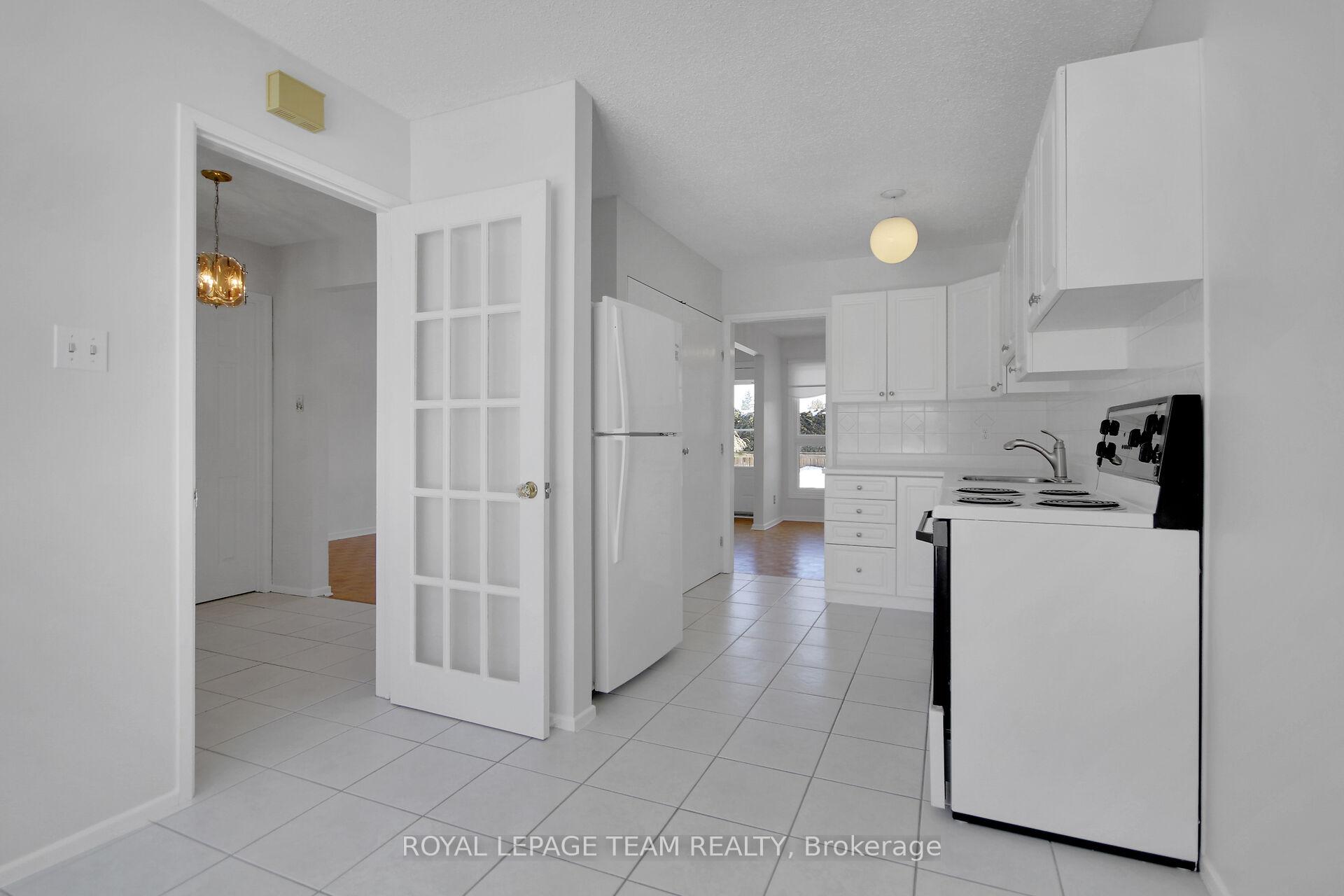 Photo 5 of 70 Rutherford Way, Ottawa, Kanata - Beaverbrook — HOMEH