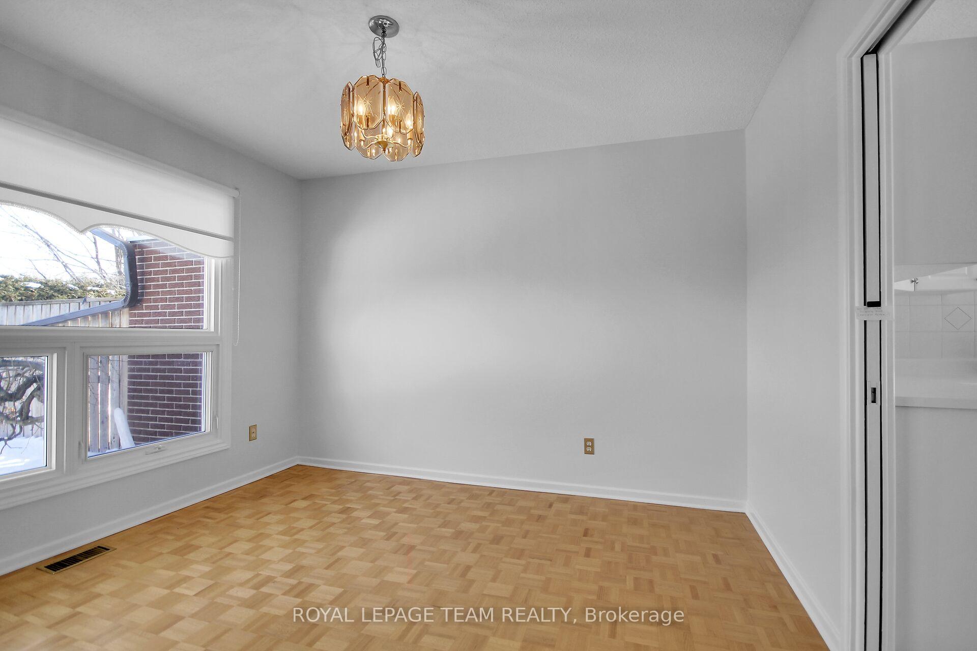 Photo 8 of 70 Rutherford Way, Ottawa, Kanata - Beaverbrook — HOMEH