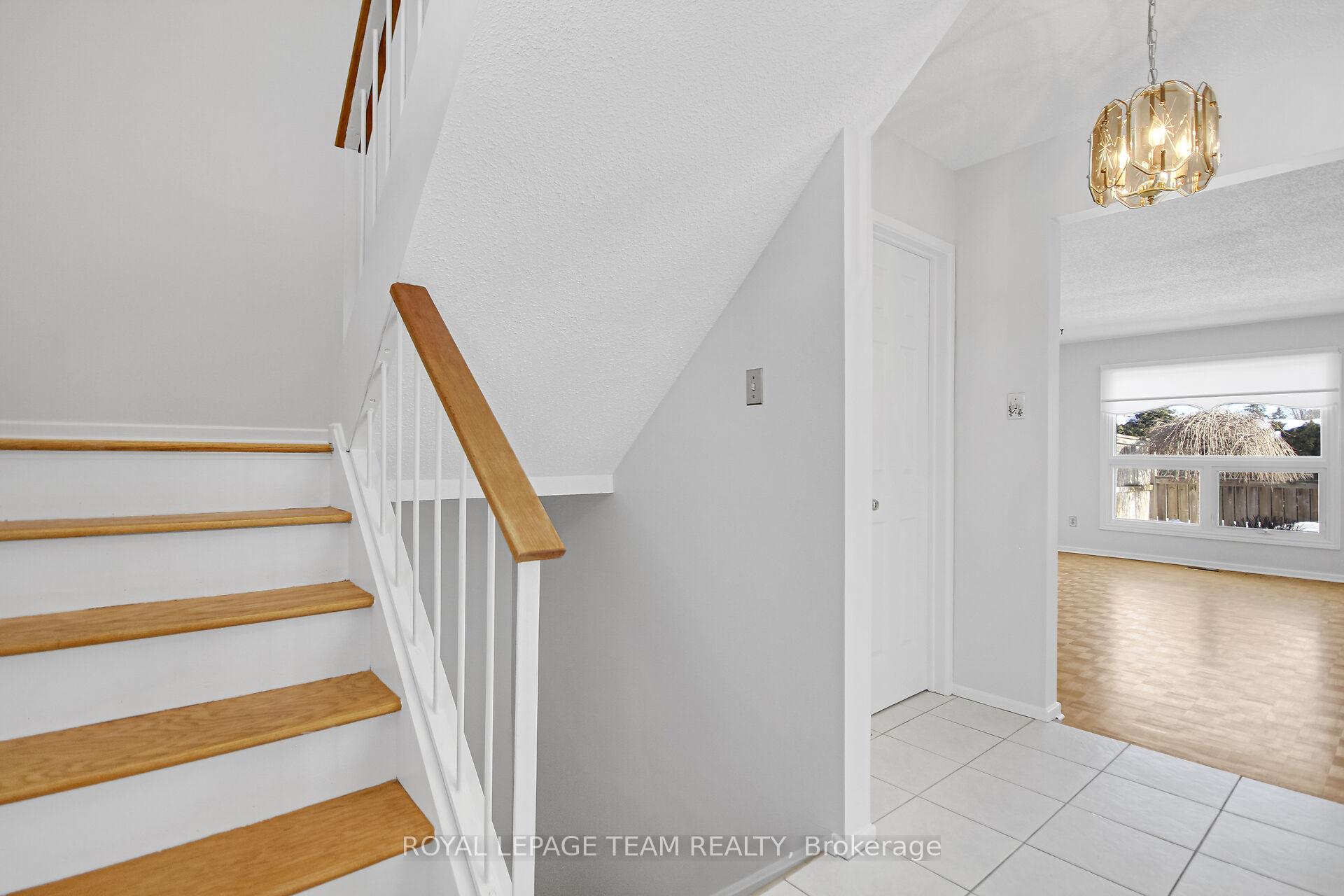Photo 11 of 70 Rutherford Way, Ottawa, Kanata - Beaverbrook — HOMEH