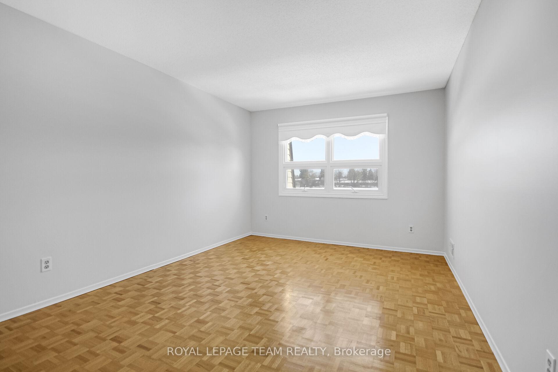 Photo 14 of 70 Rutherford Way, Ottawa, Kanata - Beaverbrook — HOMEH