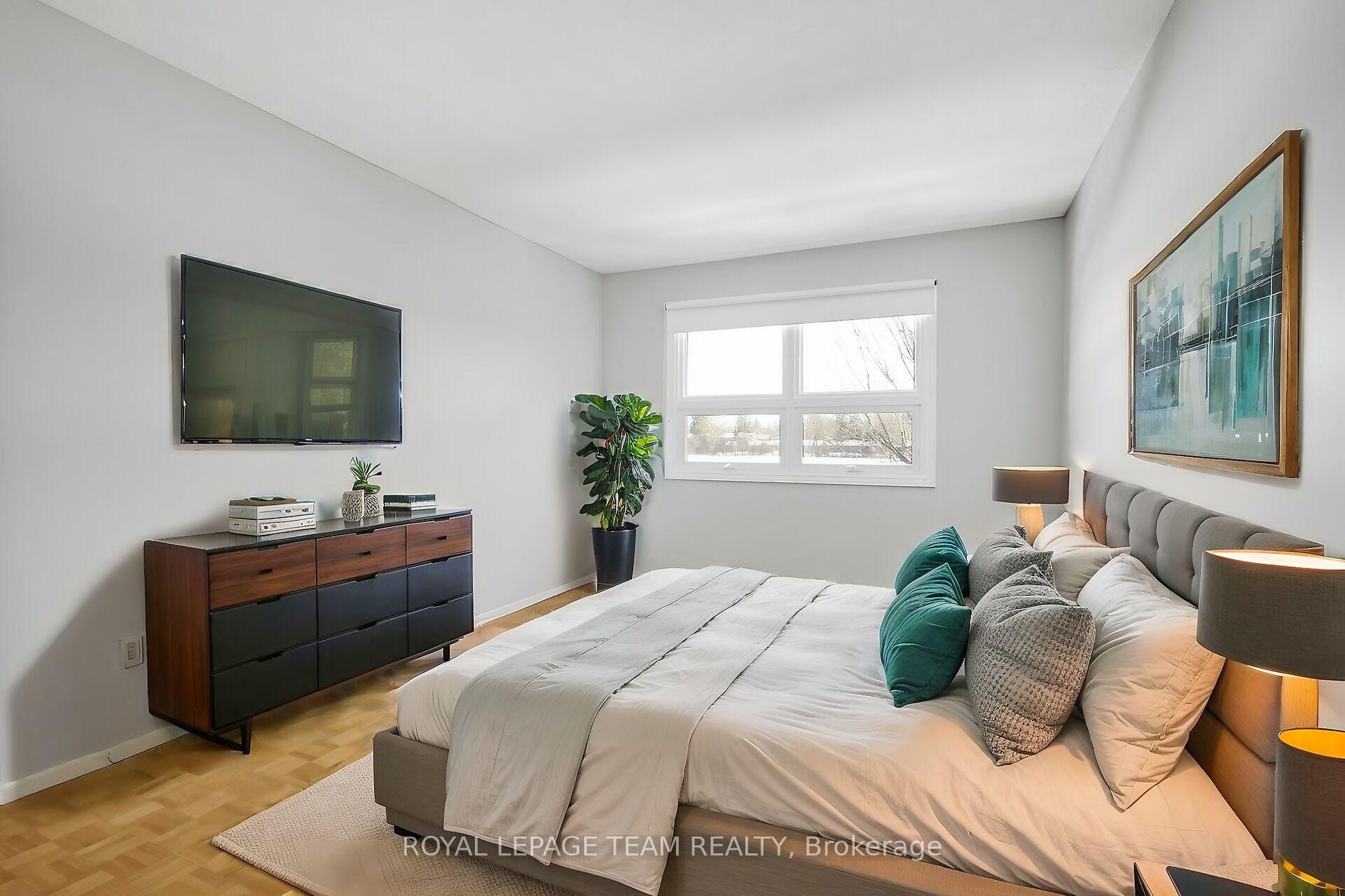 Photo 15 of 70 Rutherford Way, Ottawa, Kanata - Beaverbrook — HOMEH