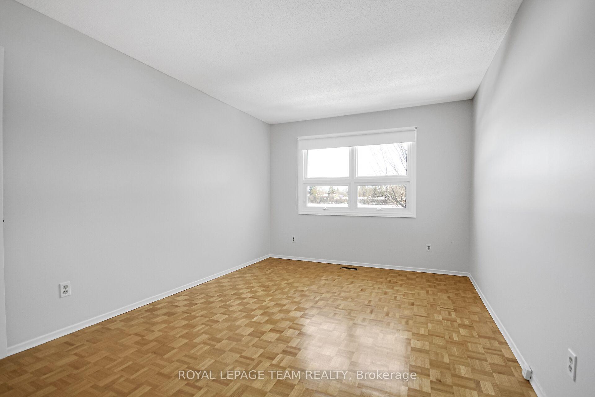 Photo 16 of 70 Rutherford Way, Ottawa, Kanata - Beaverbrook — HOMEH
