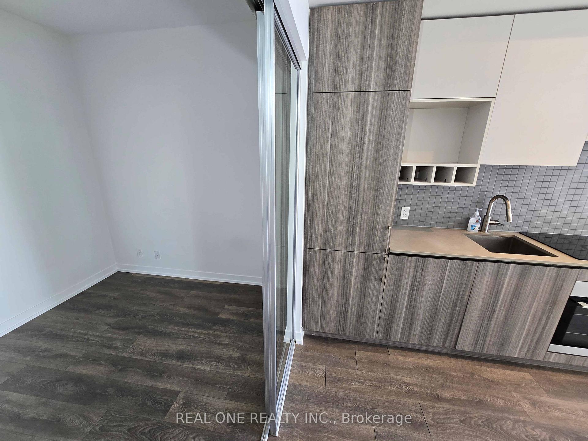 Photo 10 of Unit 2807, 898 Portage Parkway, Vaughan, Vaughan Corporate Centre — HOMEH