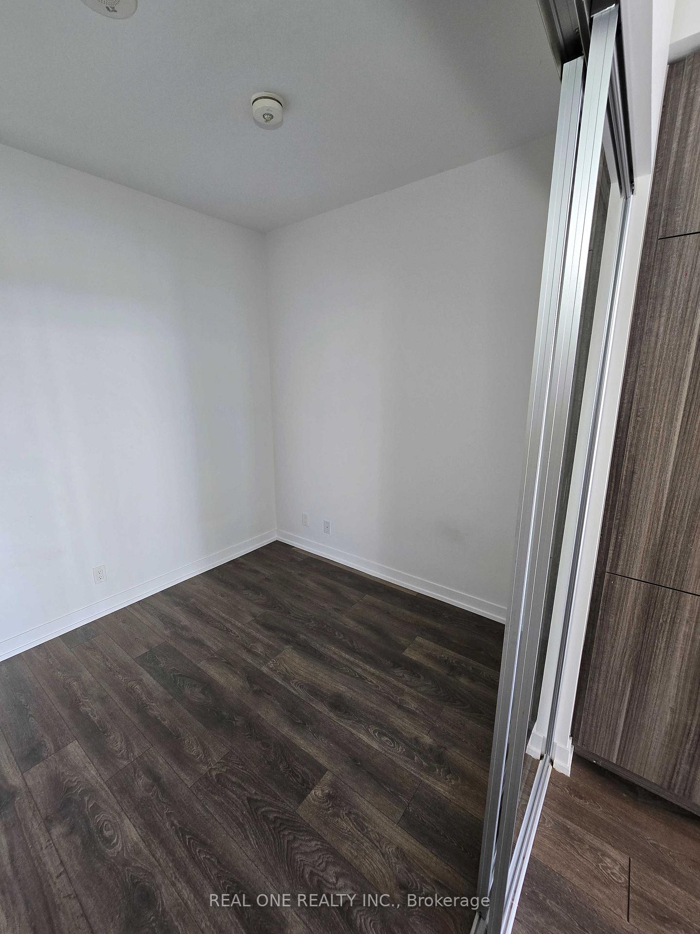 Photo 11 of Unit 2807, 898 Portage Parkway, Vaughan, Vaughan Corporate Centre — HOMEH