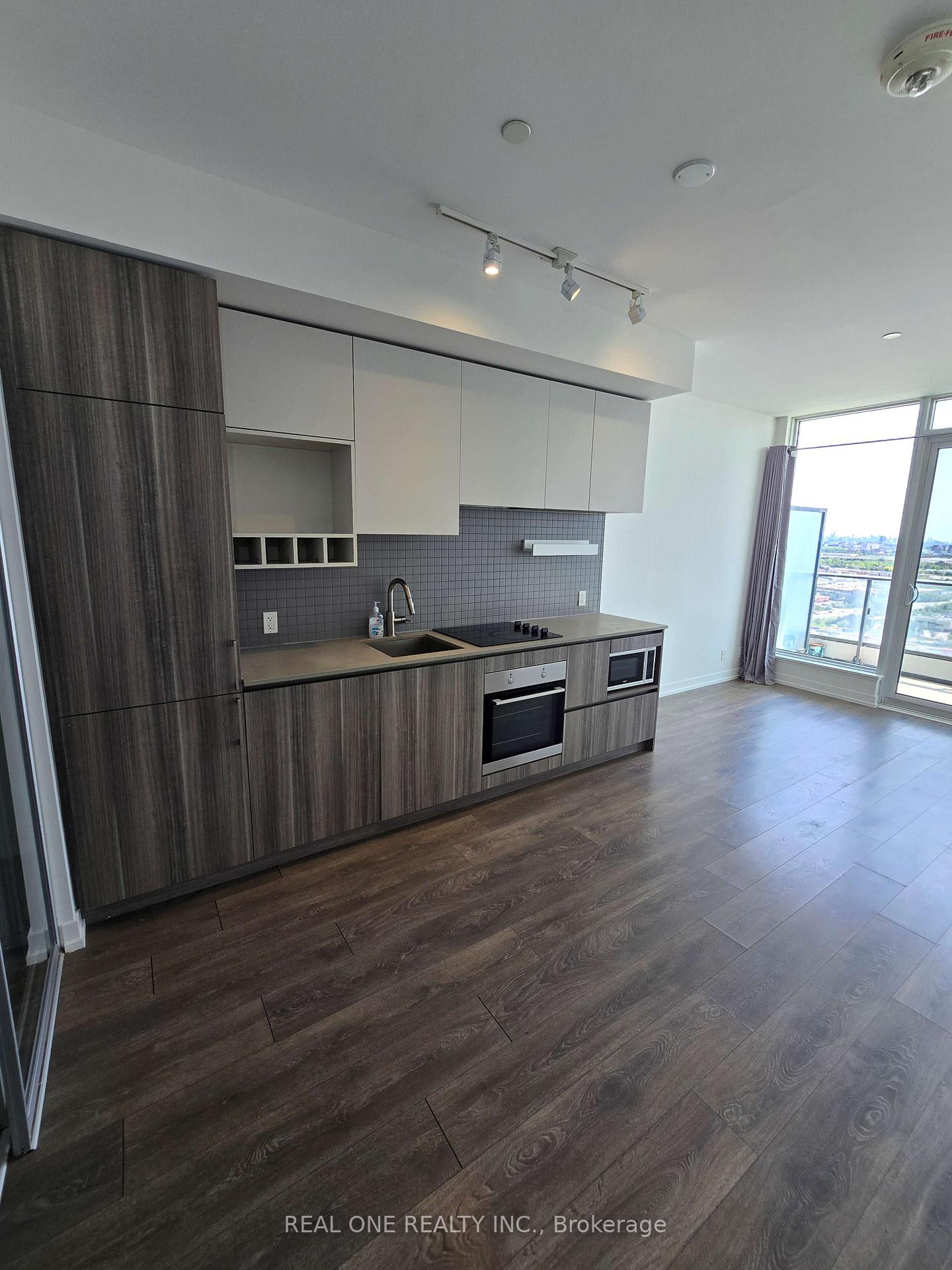 Photo 12 of Unit 2807, 898 Portage Parkway, Vaughan, Vaughan Corporate Centre — HOMEH