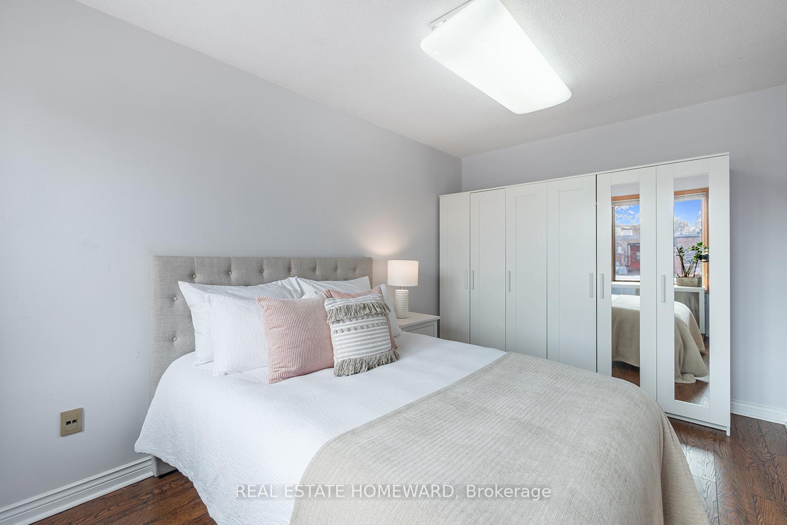Photo 12 of Unit 301, 1941 Queen Street E, Toronto, The Beaches — HOMEH