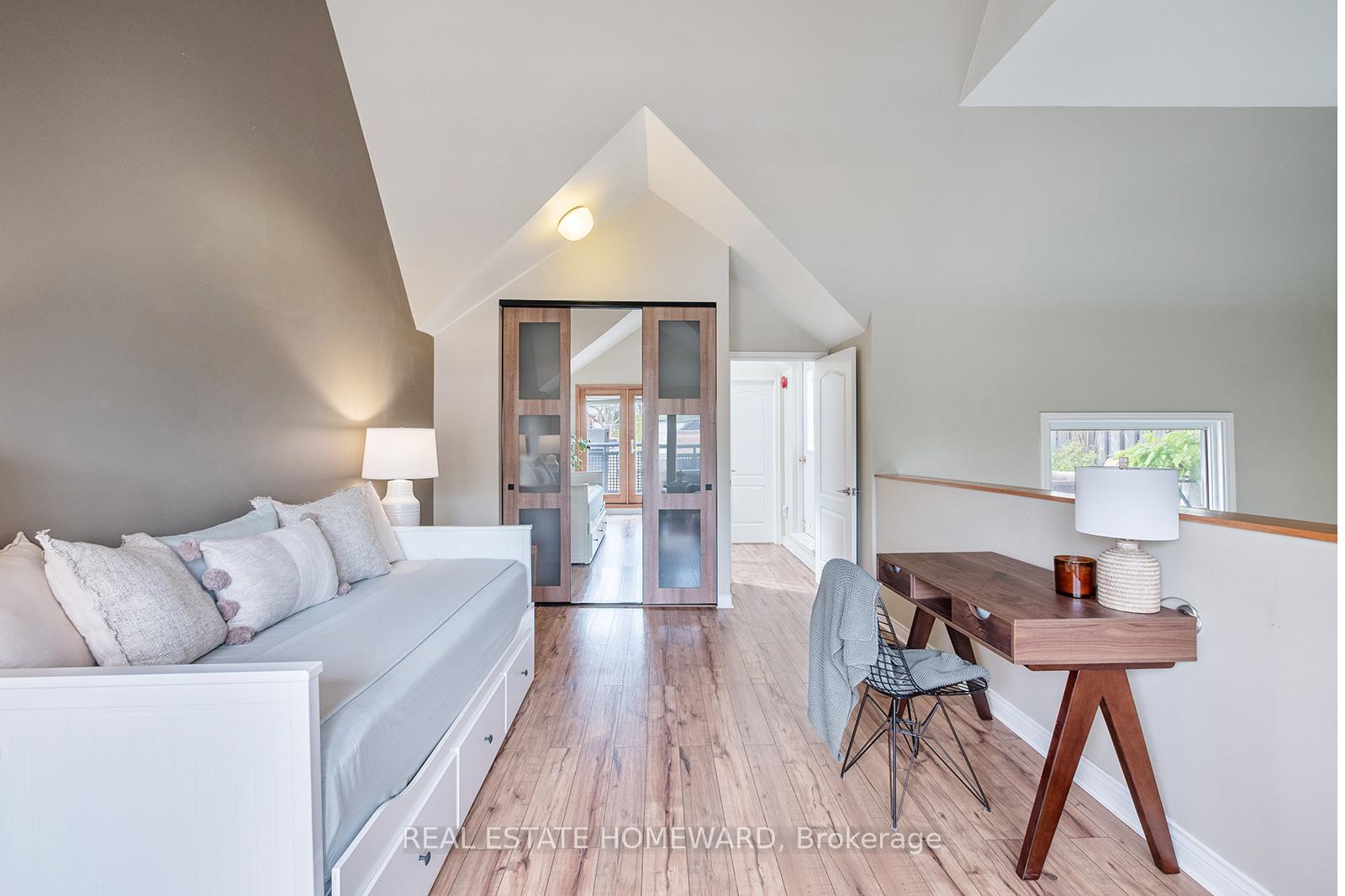 Photo 17 of Unit 301, 1941 Queen Street E, Toronto, The Beaches — HOMEH