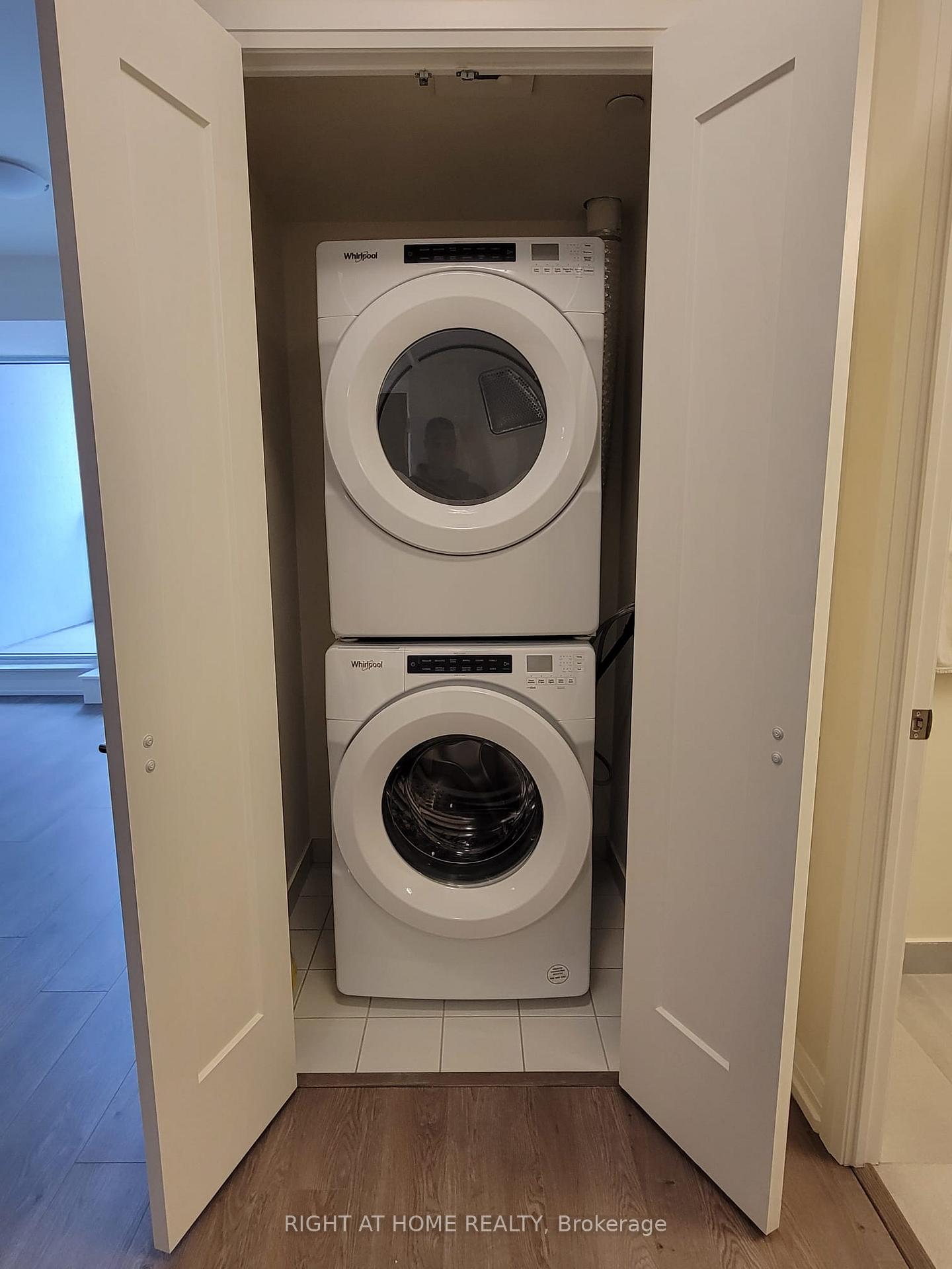 Photo 11 of Unit 210, 27 Korda Gate, Vaughan, Vellore Village — HOMEH