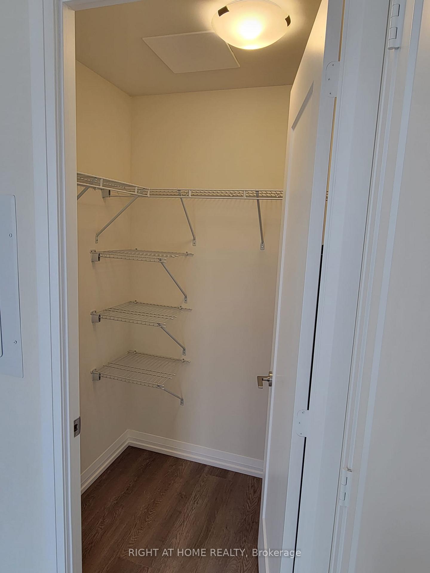 Photo 14 of Unit 210, 27 Korda Gate, Vaughan, Vellore Village — HOMEH