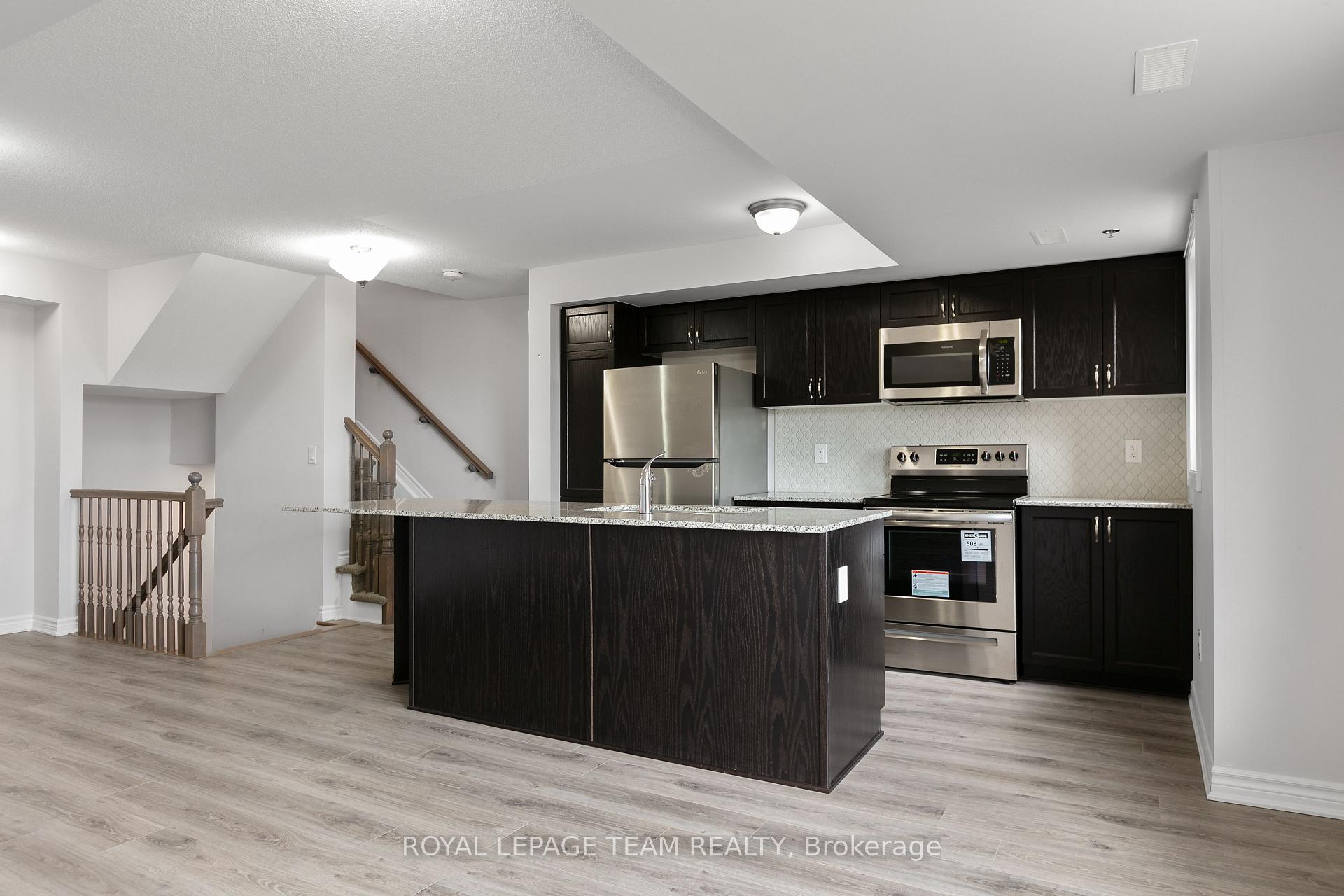 Photo 7 of Unit 75, 563 Ozawa Private, Ottawa, CFB Rockcliffe and Area — HOMEH