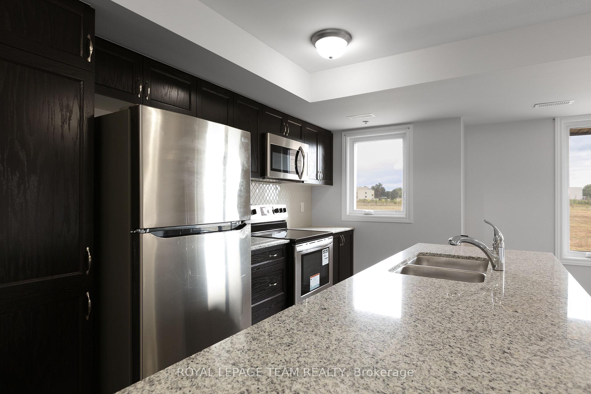 Photo 9 of Unit 75, 563 Ozawa Private, Ottawa, CFB Rockcliffe and Area — HOMEH
