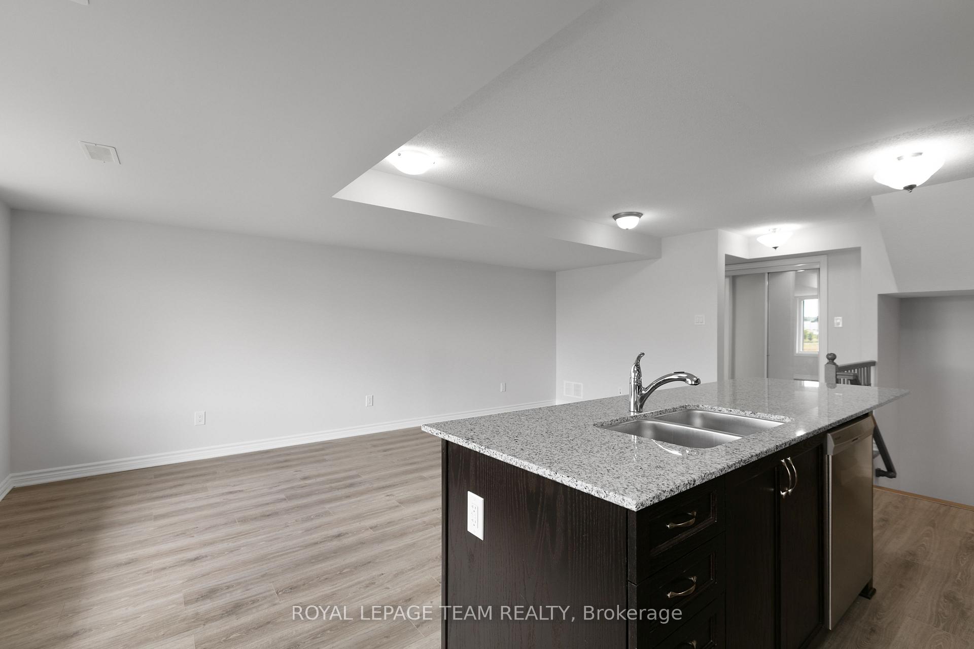 Photo 11 of Unit 75, 563 Ozawa Private, Ottawa, CFB Rockcliffe and Area — HOMEH