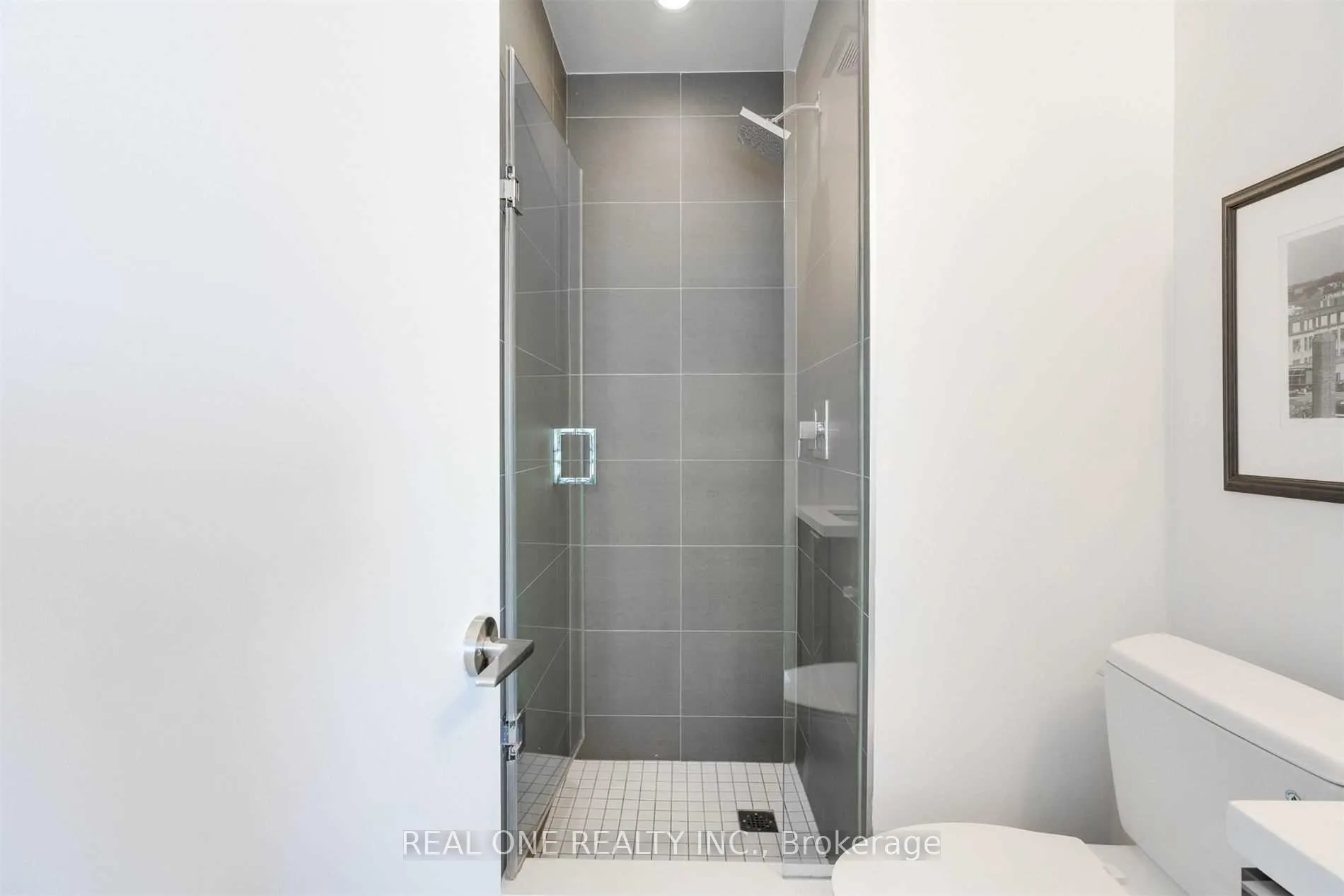 Photo 8 of Unit 5011, 8 Eglinton Avenue E, Toronto, Mount Pleasant West — HOMEH