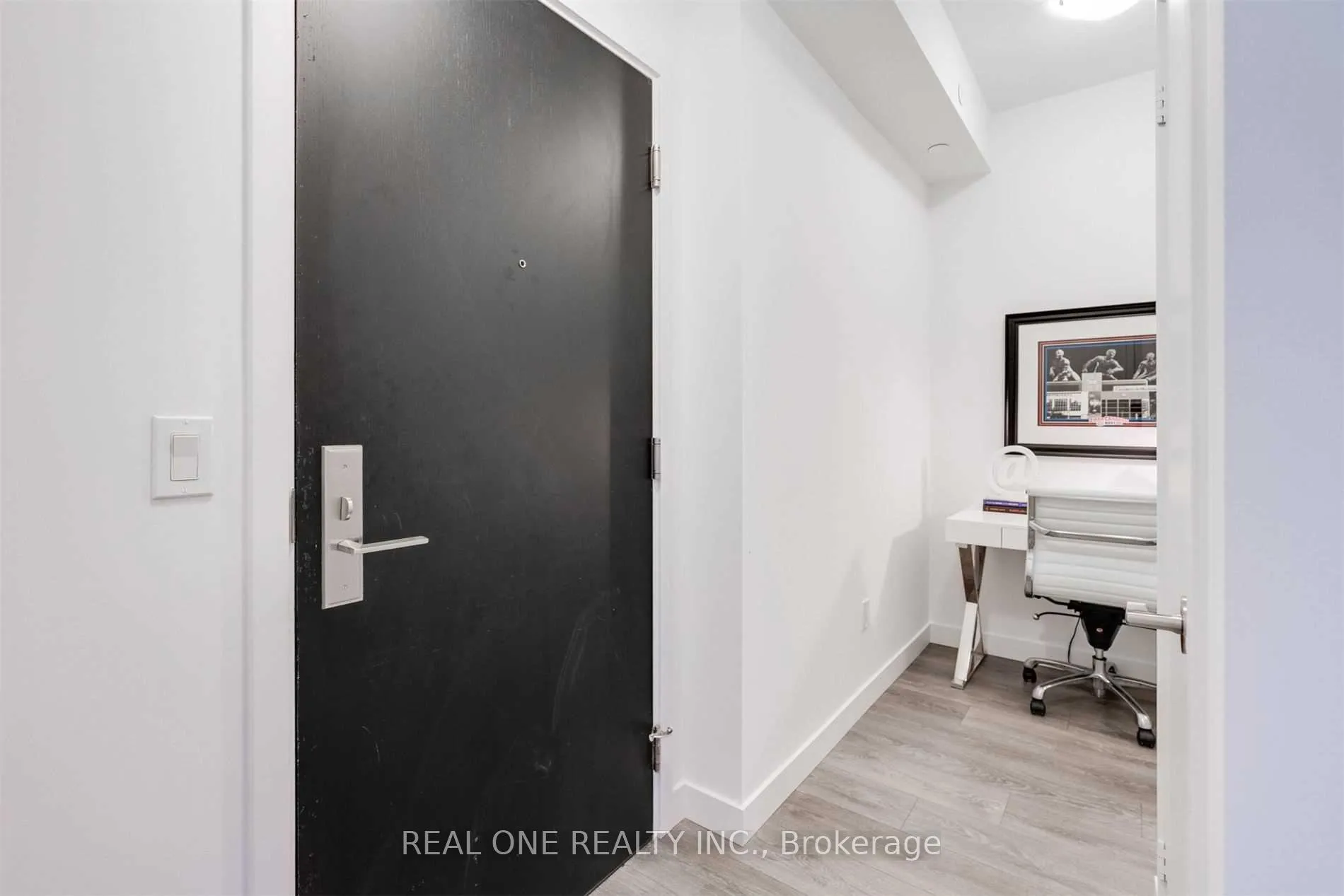 Photo 9 of Unit 5011, 8 Eglinton Avenue E, Toronto, Mount Pleasant West — HOMEH