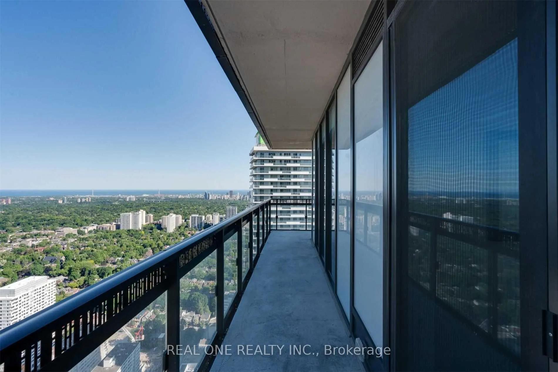 Photo 16 of Unit 5011, 8 Eglinton Avenue E, Toronto, Mount Pleasant West — HOMEH