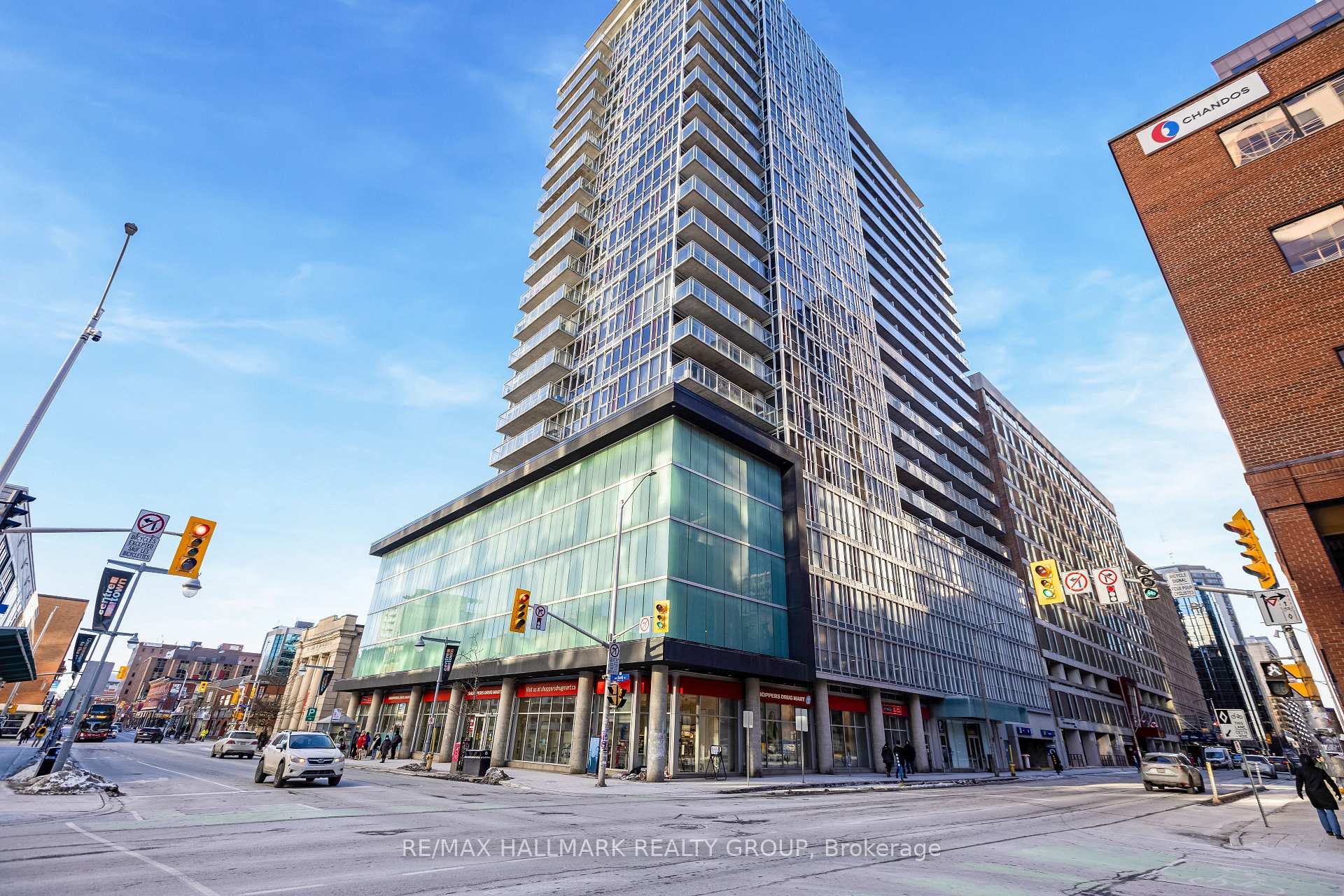 Photo 1 of Unit 1908, 324 Laurier Avenue W, Ottawa, Ottawa Centre — HOMEH
