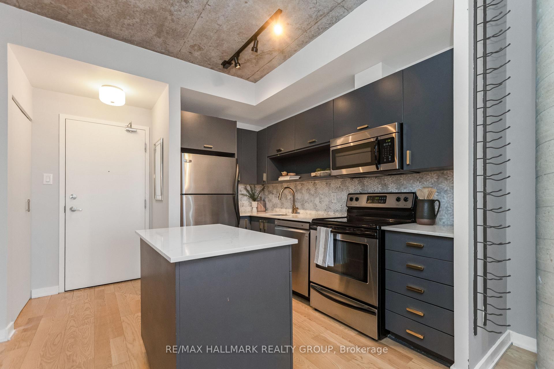 Photo 7 of Unit 1908, 324 Laurier Avenue W, Ottawa, Ottawa Centre — HOMEH