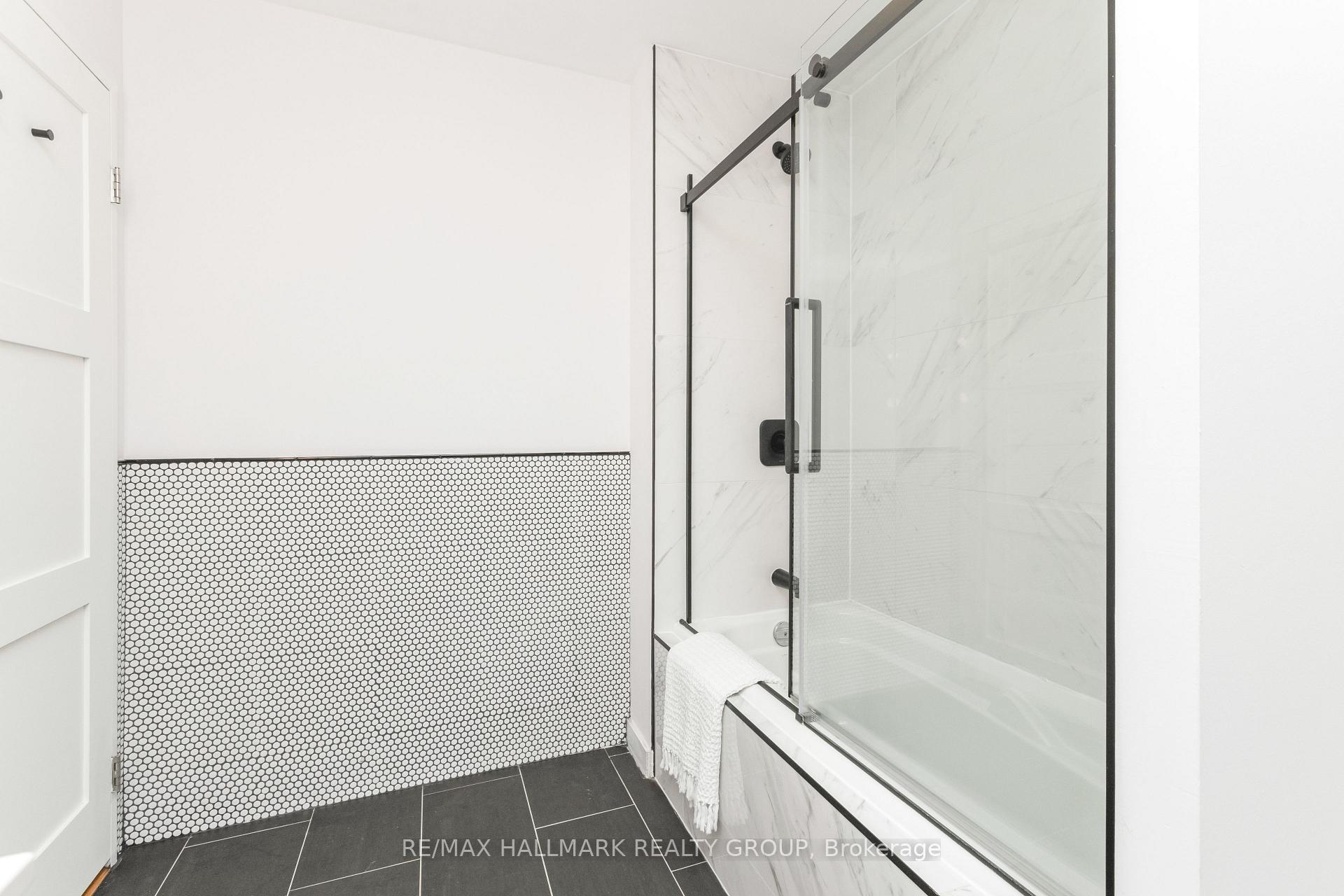 Photo 21 of Unit 1908, 324 Laurier Avenue W, Ottawa, Ottawa Centre — HOMEH