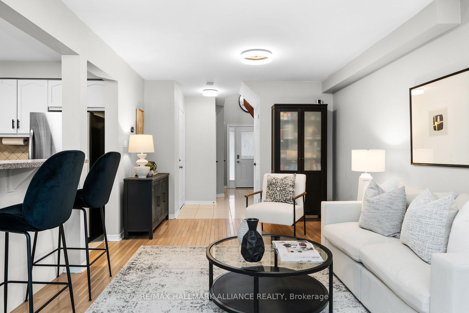 Photo 7 of Unit 36, 76 Frances Avenue, Hamilton, Stoney Creek — HOMEH