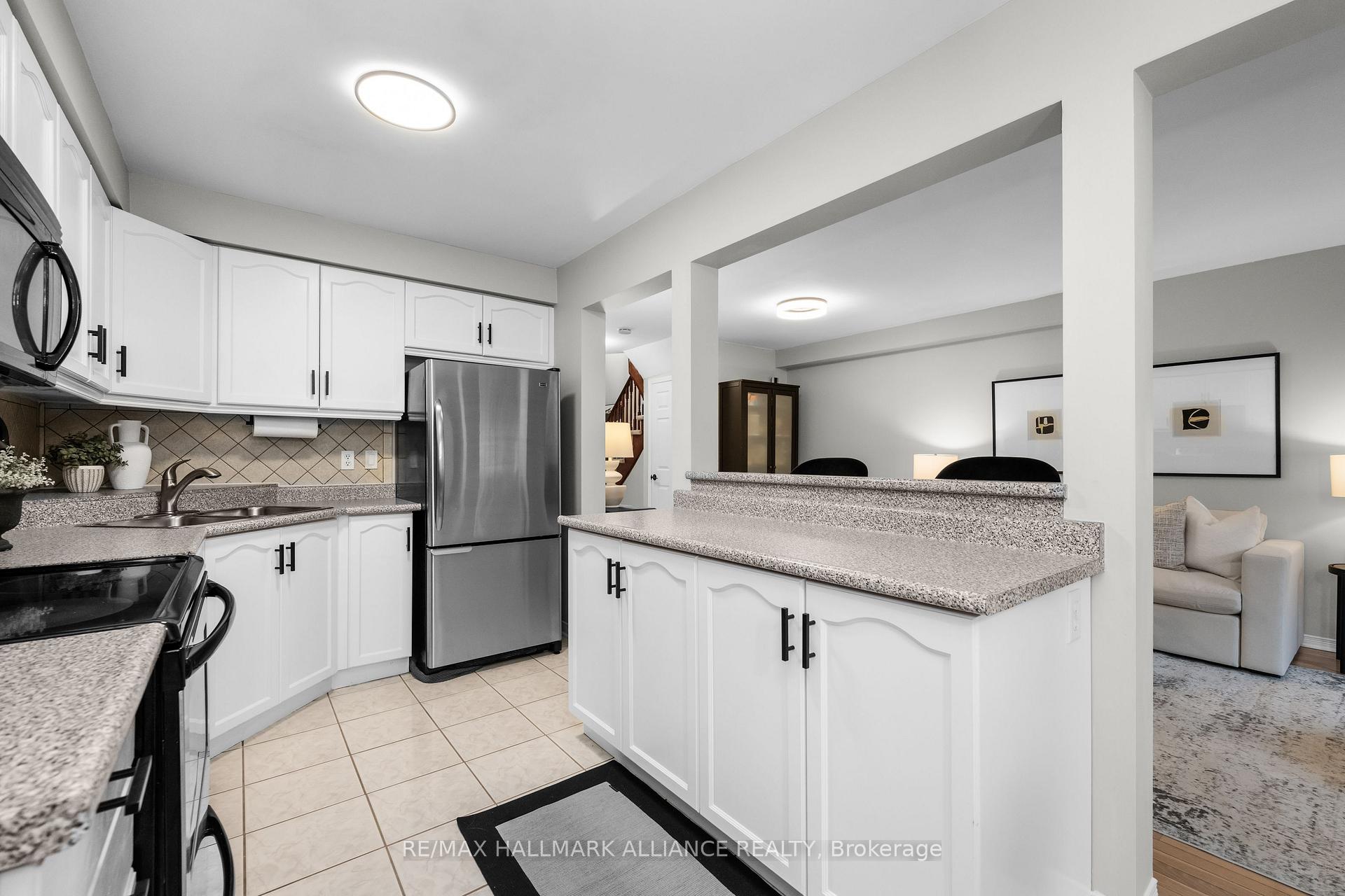Photo 10 of Unit 36, 76 Frances Avenue, Hamilton, Stoney Creek — HOMEH