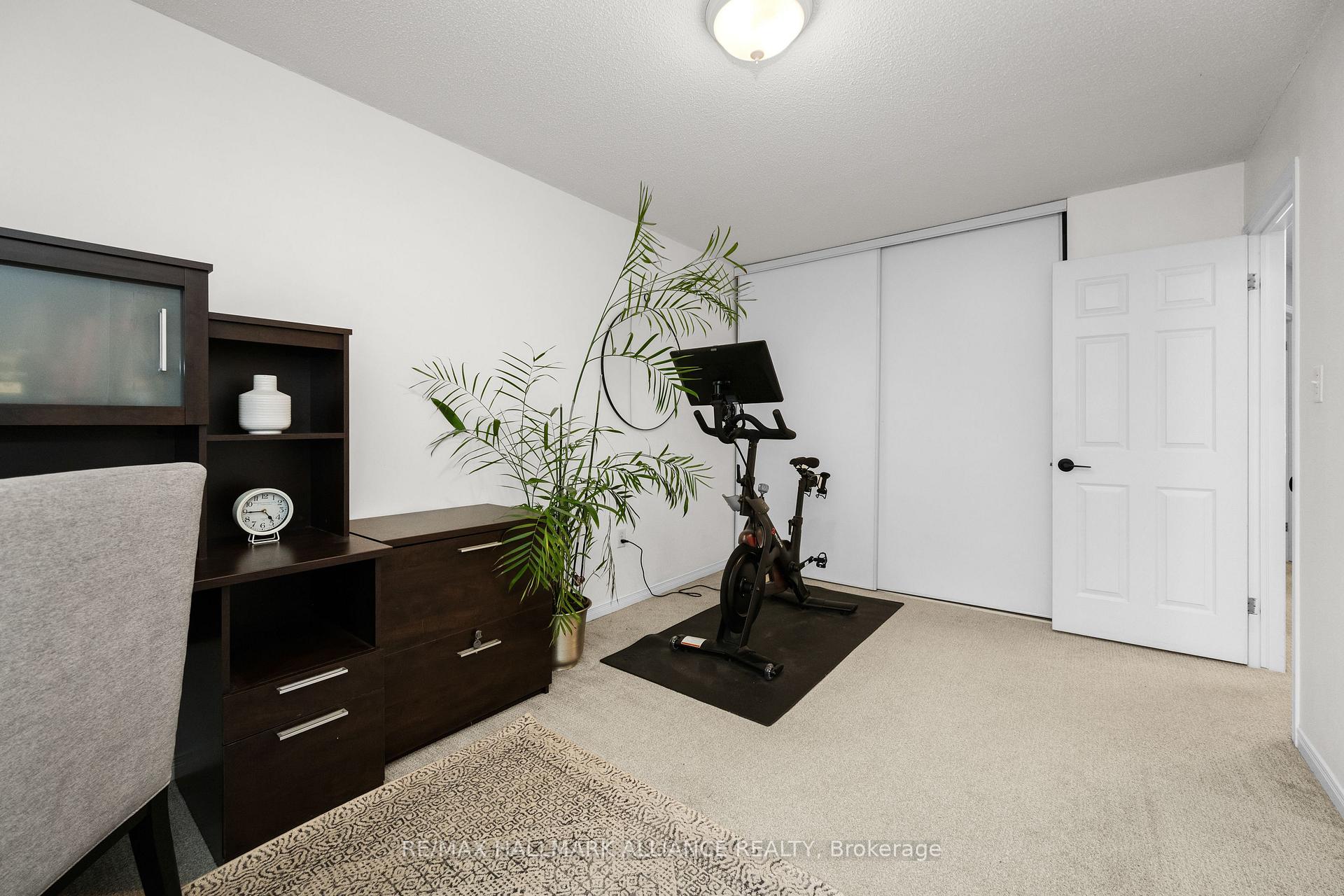 Photo 25 of Unit 36, 76 Frances Avenue, Hamilton, Stoney Creek — HOMEH