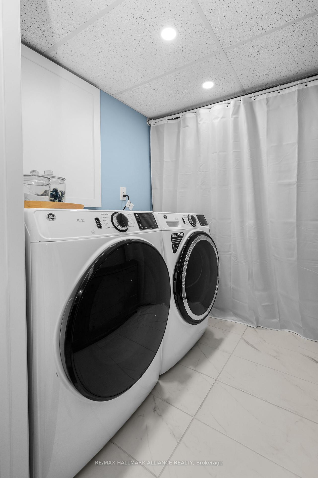 Photo 33 of Unit 36, 76 Frances Avenue, Hamilton, Stoney Creek — HOMEH