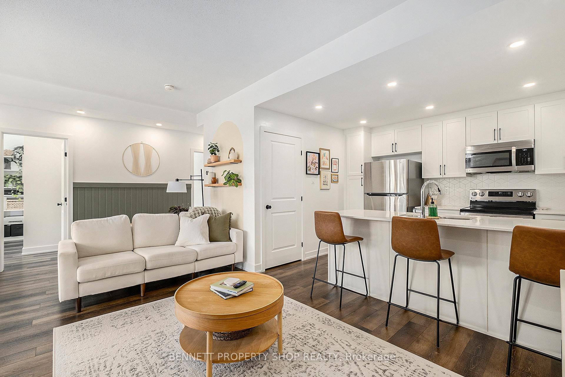 Photo 3 of Unit G, 380 Rolling Meadow Crescent, Ottawa, Mer Bleue/Bradley Estates/Anderson Park — HOMEH