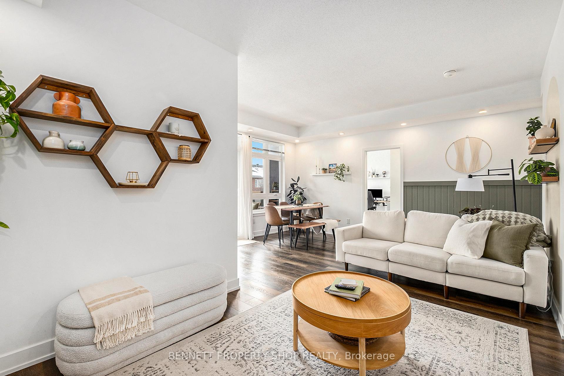 Photo 4 of Unit G, 380 Rolling Meadow Crescent, Ottawa, Mer Bleue/Bradley Estates/Anderson Park — HOMEH