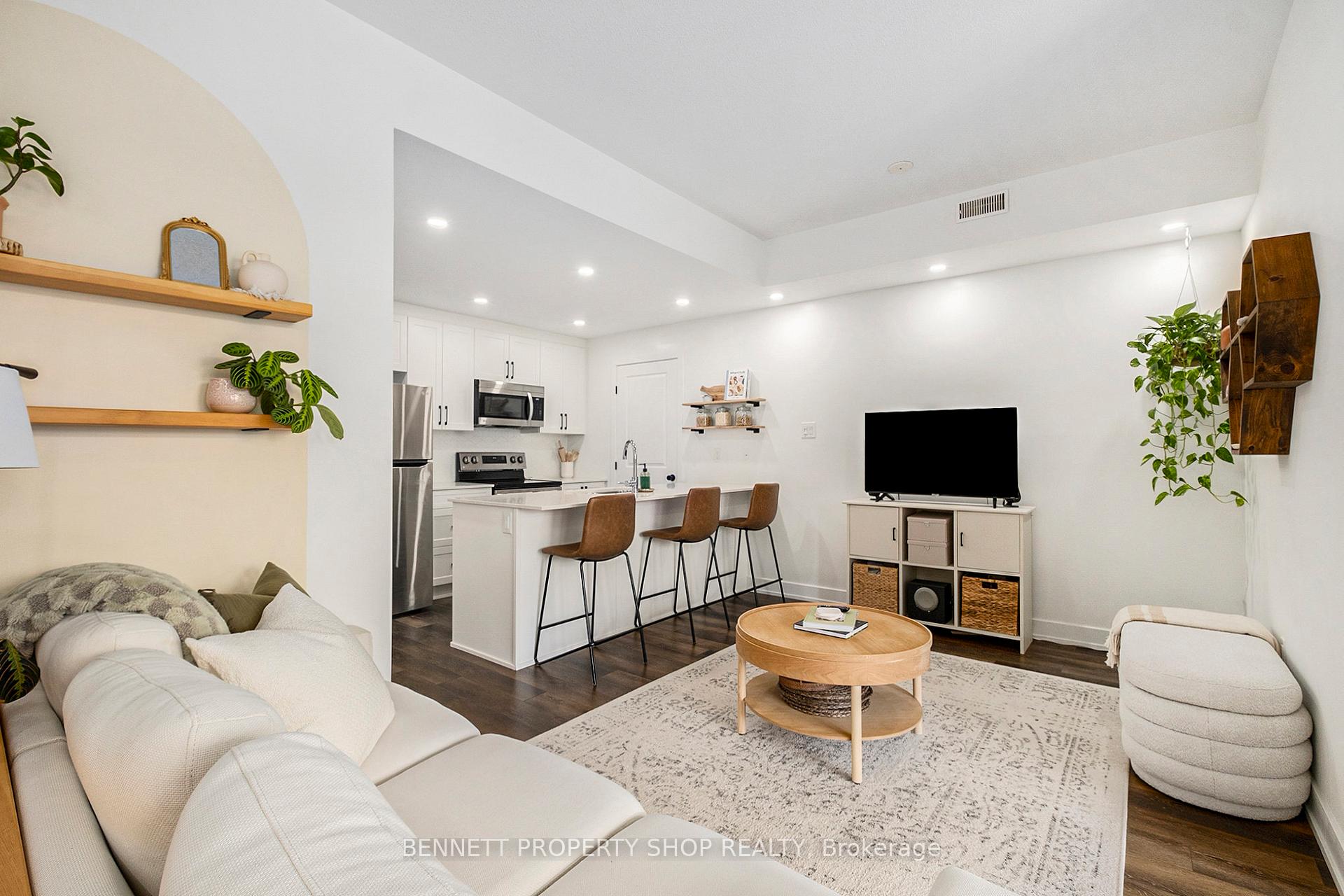 Photo 5 of Unit G, 380 Rolling Meadow Crescent, Ottawa, Mer Bleue/Bradley Estates/Anderson Park — HOMEH