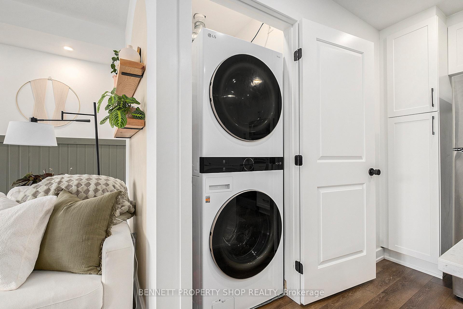 Photo 15 of Unit G, 380 Rolling Meadow Crescent, Ottawa, Mer Bleue/Bradley Estates/Anderson Park — HOMEH