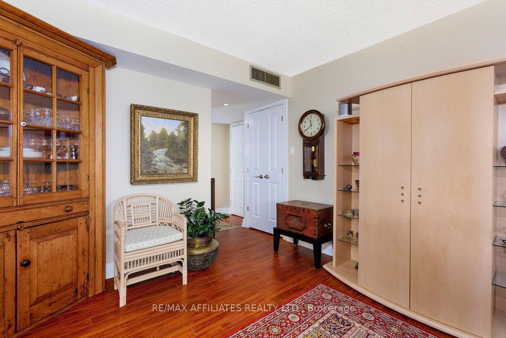 Photo 4 of Unit 1705, 1195 Richmond Road, Ottawa, Woodroffe — HOMEH