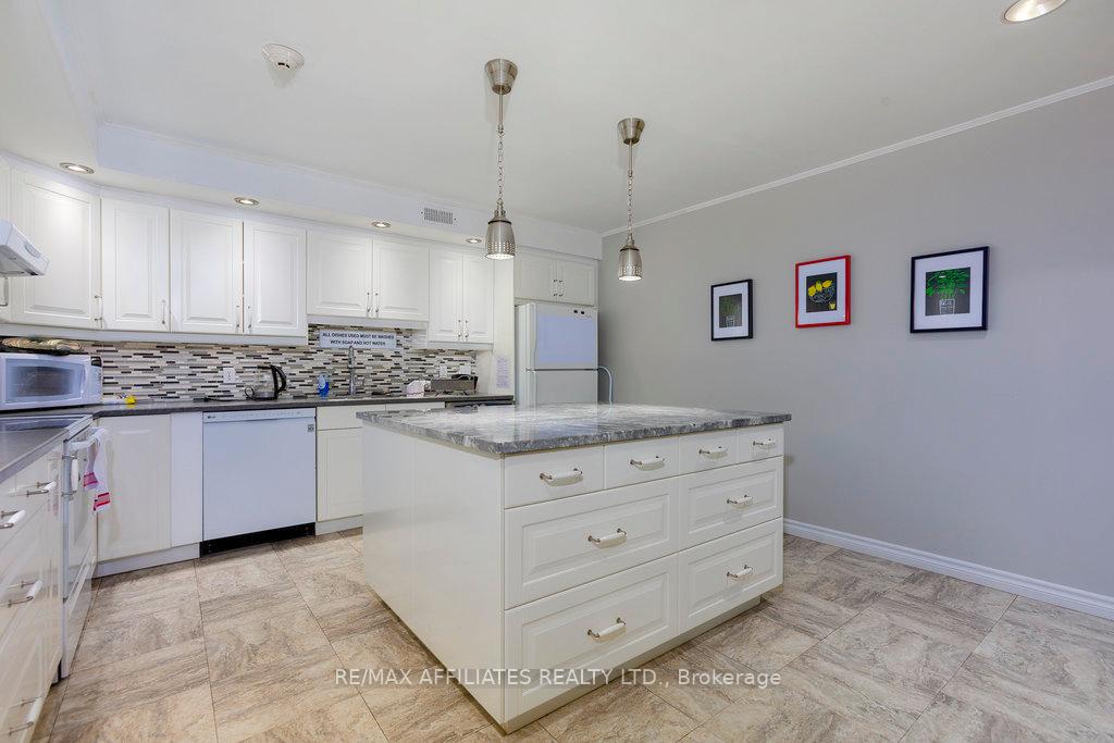 Photo 32 of Unit 1705, 1195 Richmond Road, Ottawa, Woodroffe — HOMEH