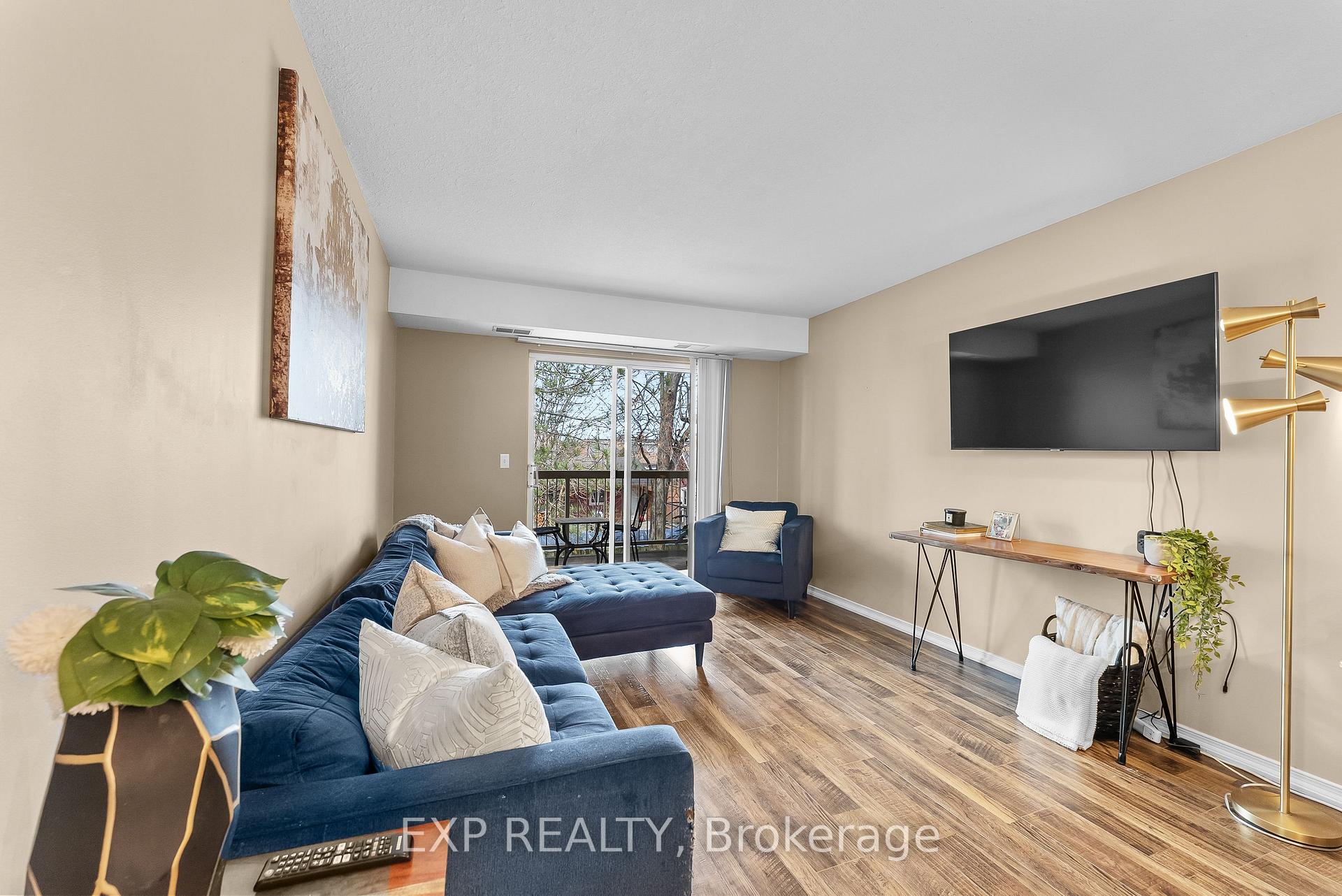 Front of Unit 12, 117 Willson Road