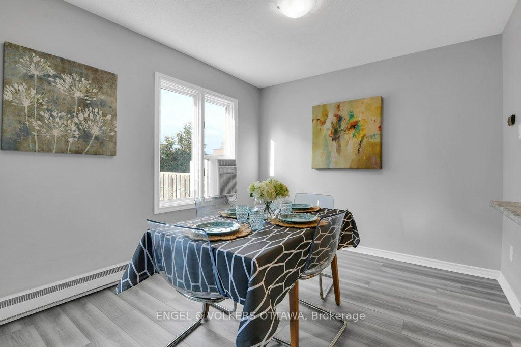Photo 8 of 46 Bethune Court, Ottawa, Kanata - Beaverbrook — HOMEH