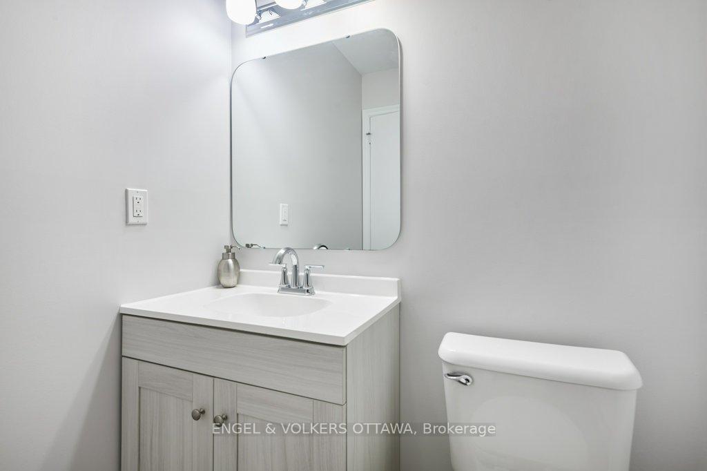 Photo 14 of 46 Bethune Court, Ottawa, Kanata - Beaverbrook — HOMEH