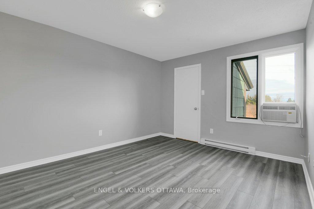 Photo 16 of 46 Bethune Court, Ottawa, Kanata - Beaverbrook — HOMEH