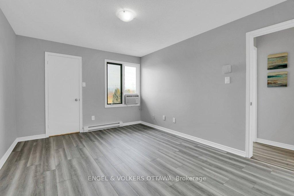 Photo 17 of 46 Bethune Court, Ottawa, Kanata - Beaverbrook — HOMEH