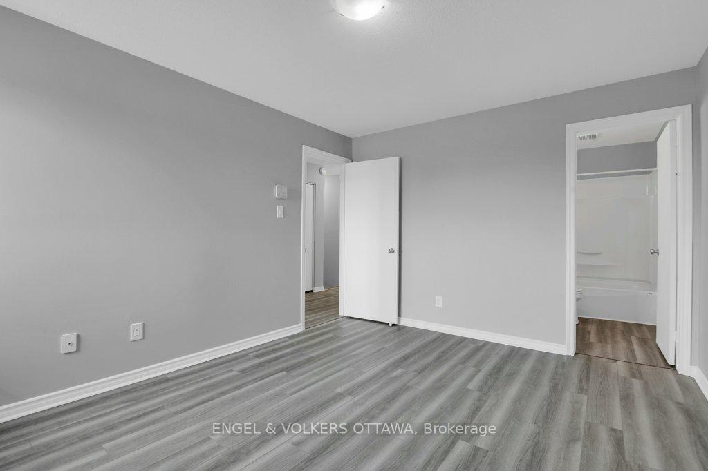 Photo 18 of 46 Bethune Court, Ottawa, Kanata - Beaverbrook — HOMEH