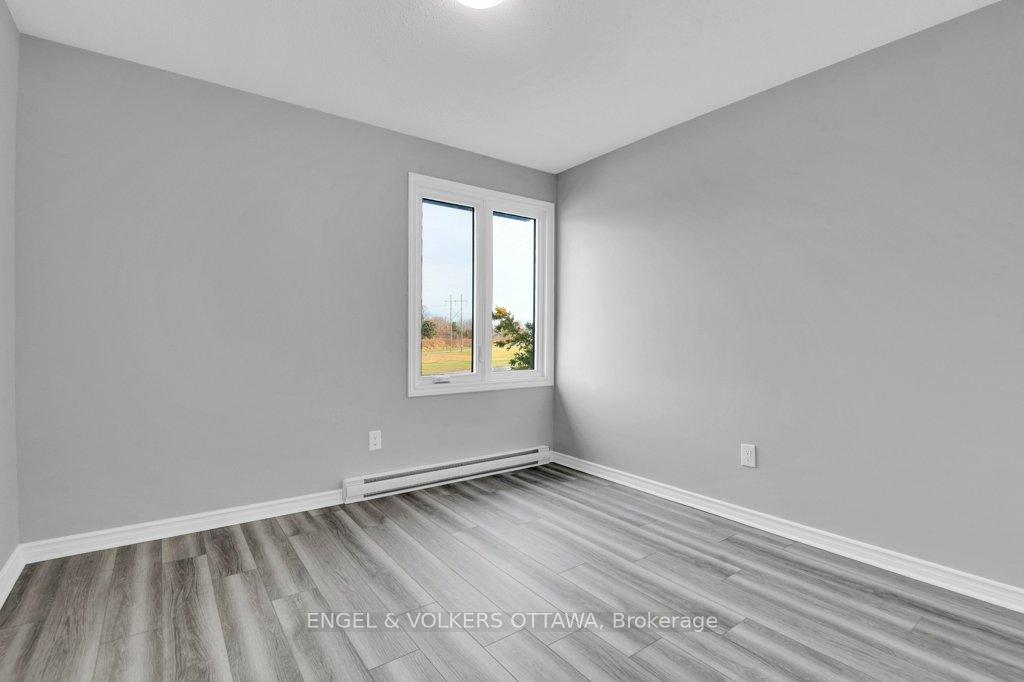 Photo 20 of 46 Bethune Court, Ottawa, Kanata - Beaverbrook — HOMEH