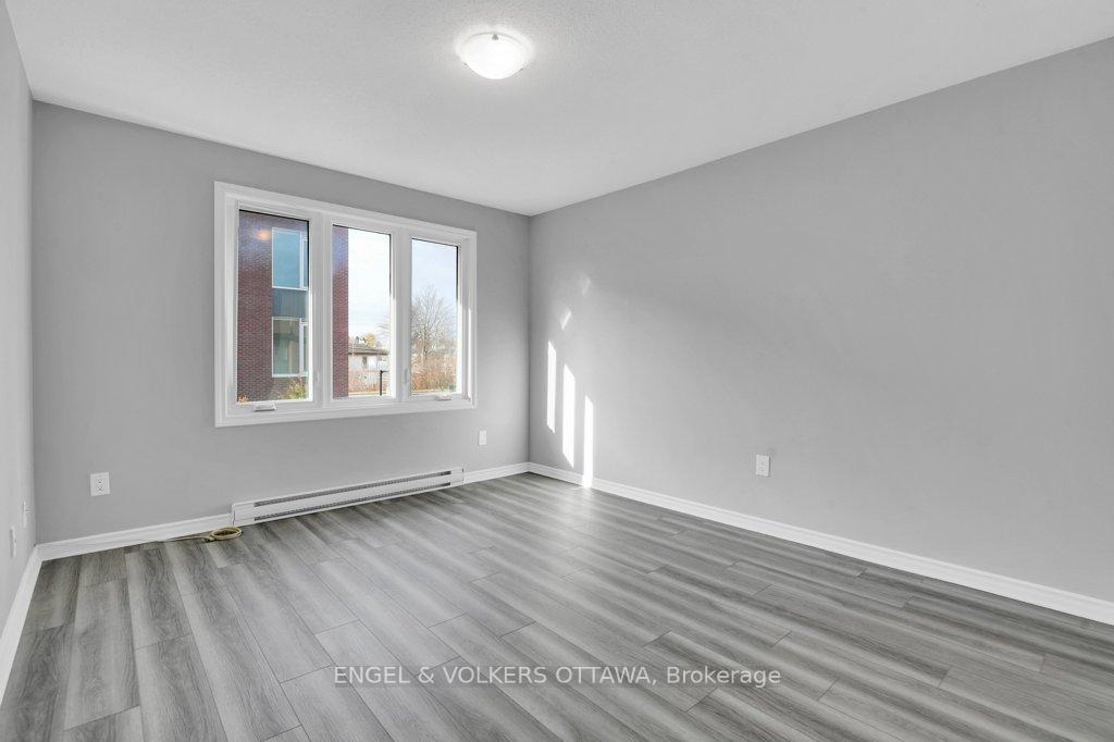 Photo 22 of 46 Bethune Court, Ottawa, Kanata - Beaverbrook — HOMEH