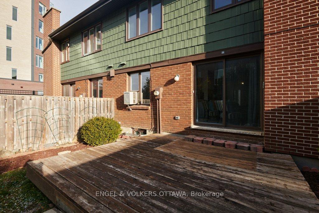 Photo 31 of 46 Bethune Court, Ottawa, Kanata - Beaverbrook — HOMEH