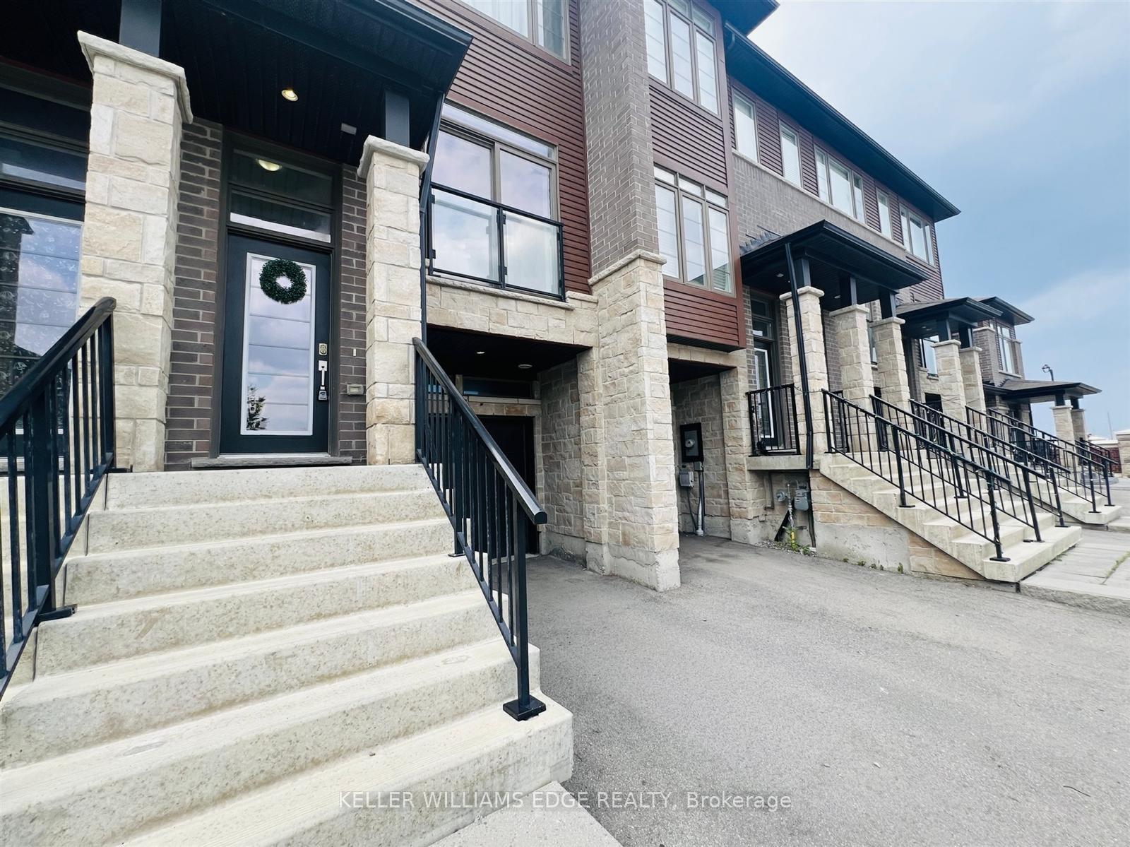 Photo 2 of Unit 197, 30 Times Square Boulevard, Hamilton, Stoney Creek Mountain — HOMEH