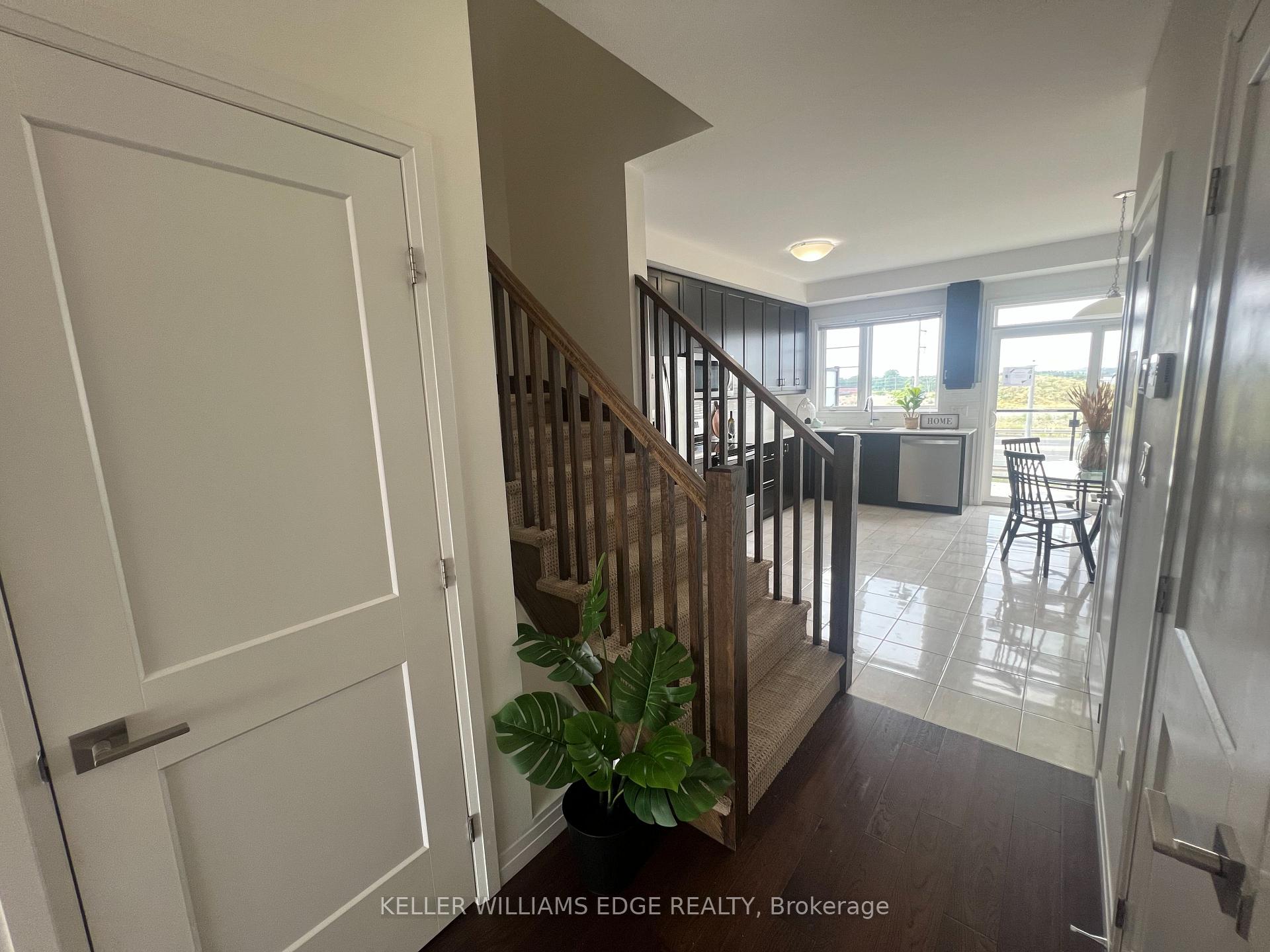 Photo 10 of Unit 197, 30 Times Square Boulevard, Hamilton, Stoney Creek Mountain — HOMEH